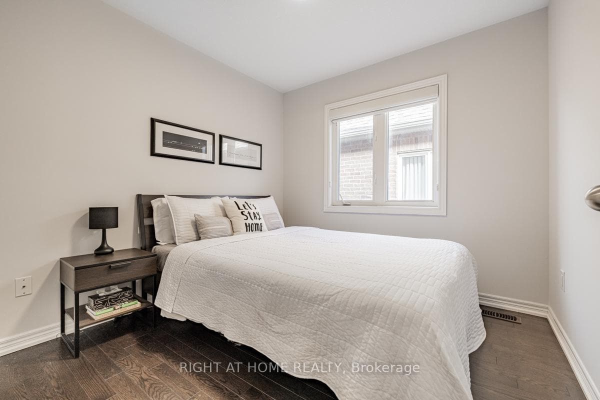 159 Fimco Crescent photo 23