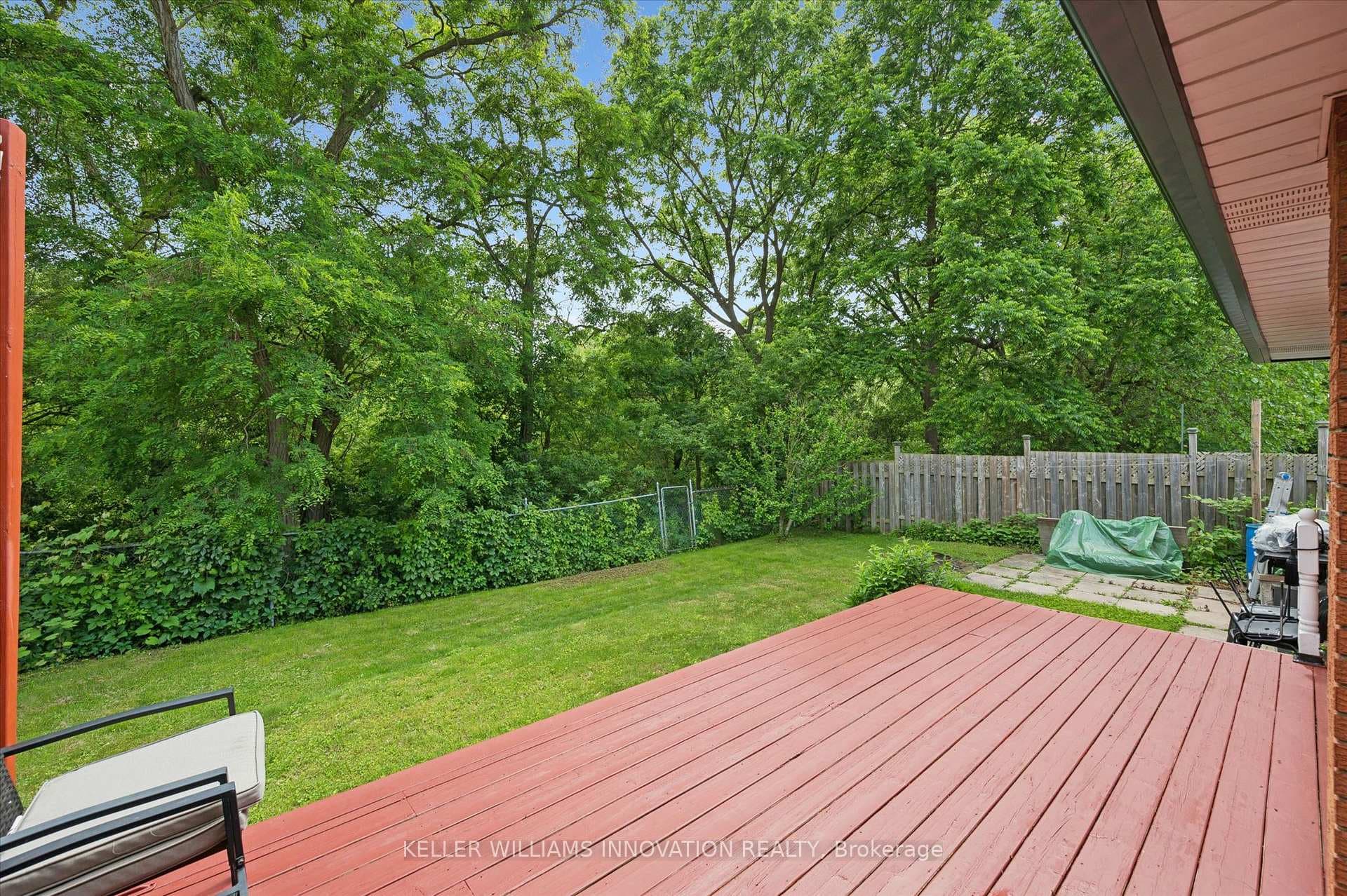 271 Mausser Avenue photo 36