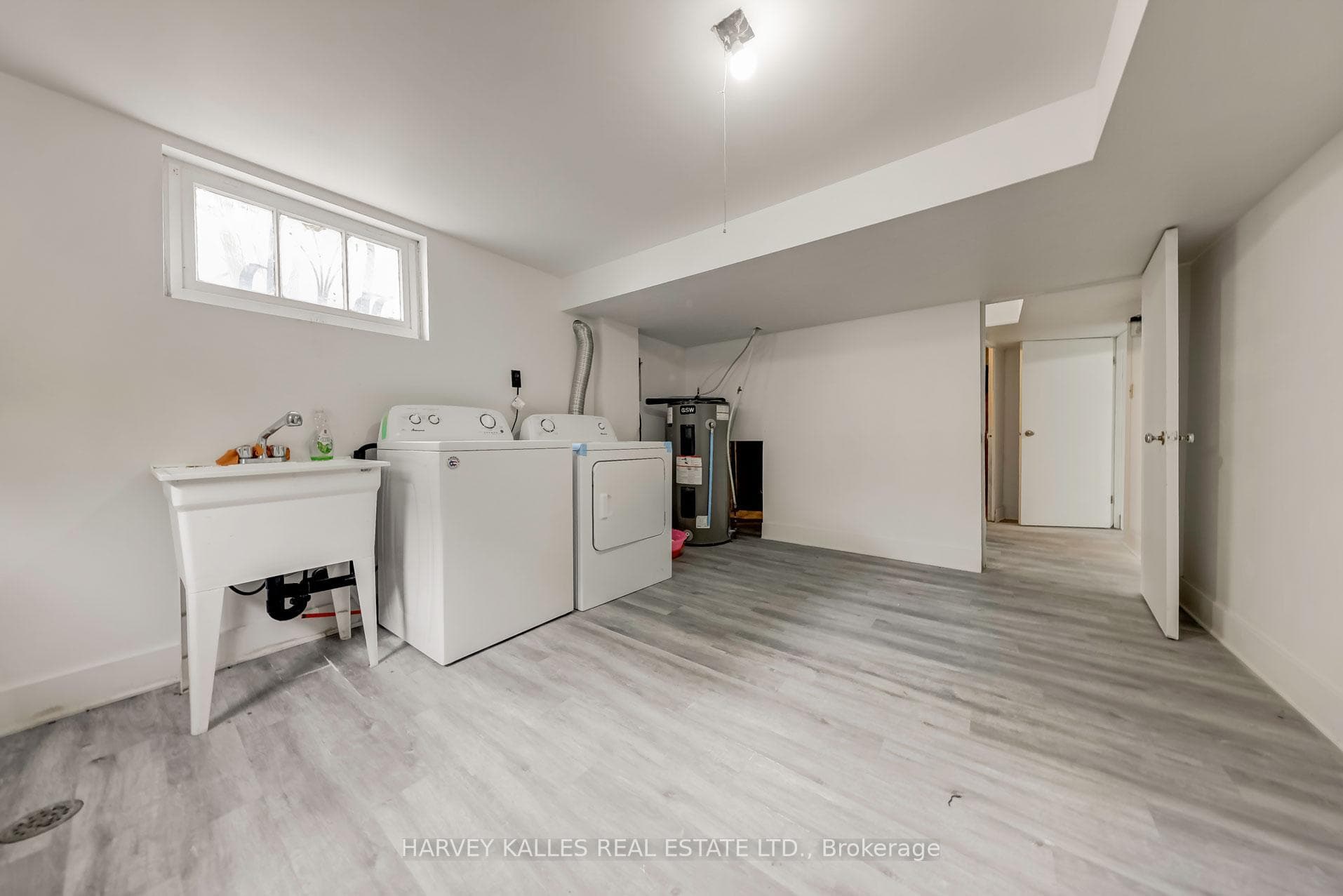 103 Centre Avenue photo 28