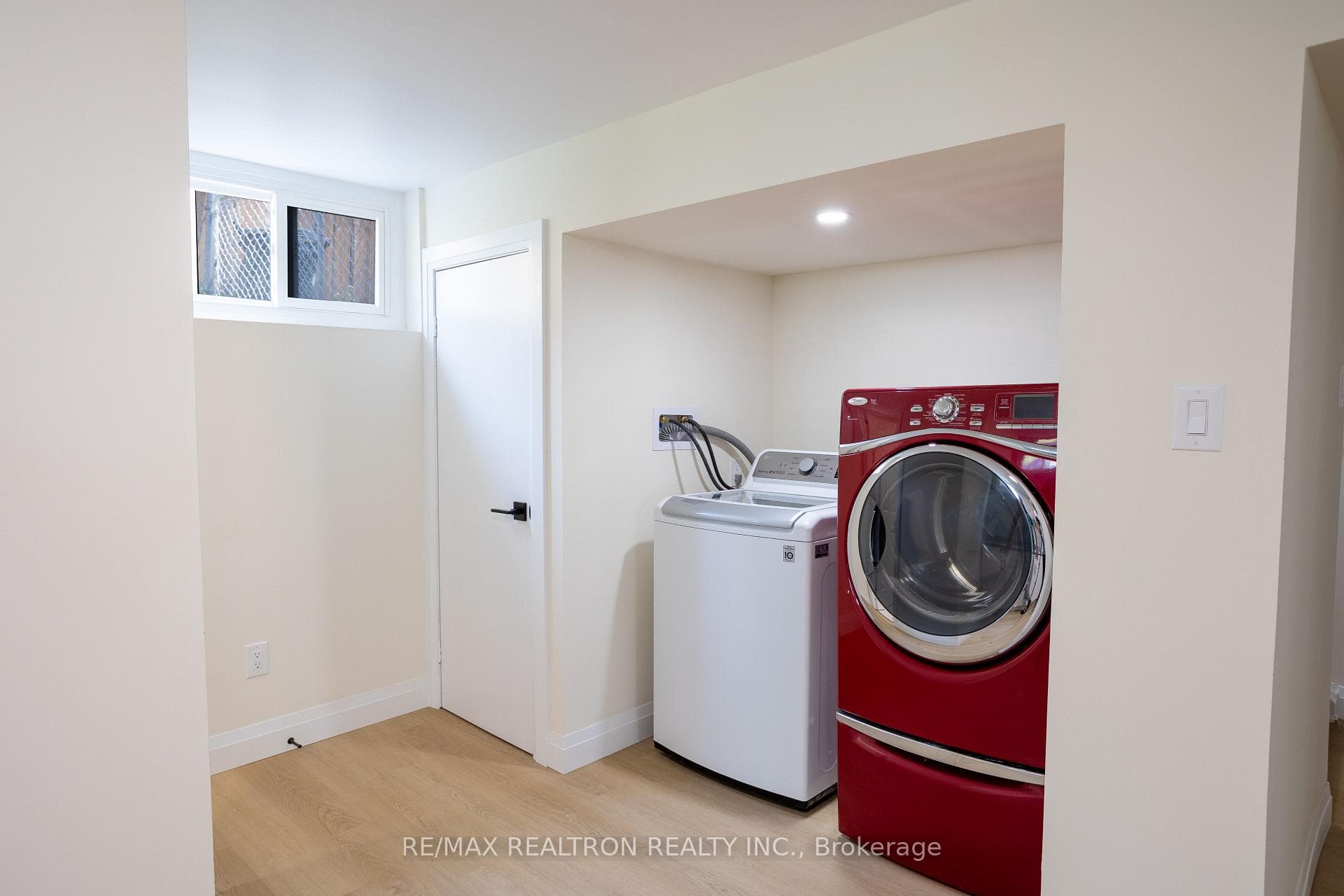322 Shanty Bay Road Unit Bsmt photo 10