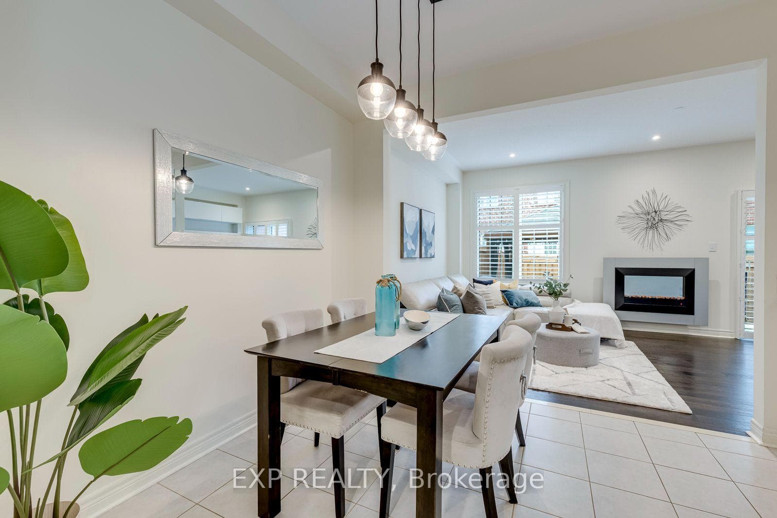 598 Bessborough Drive photo 12