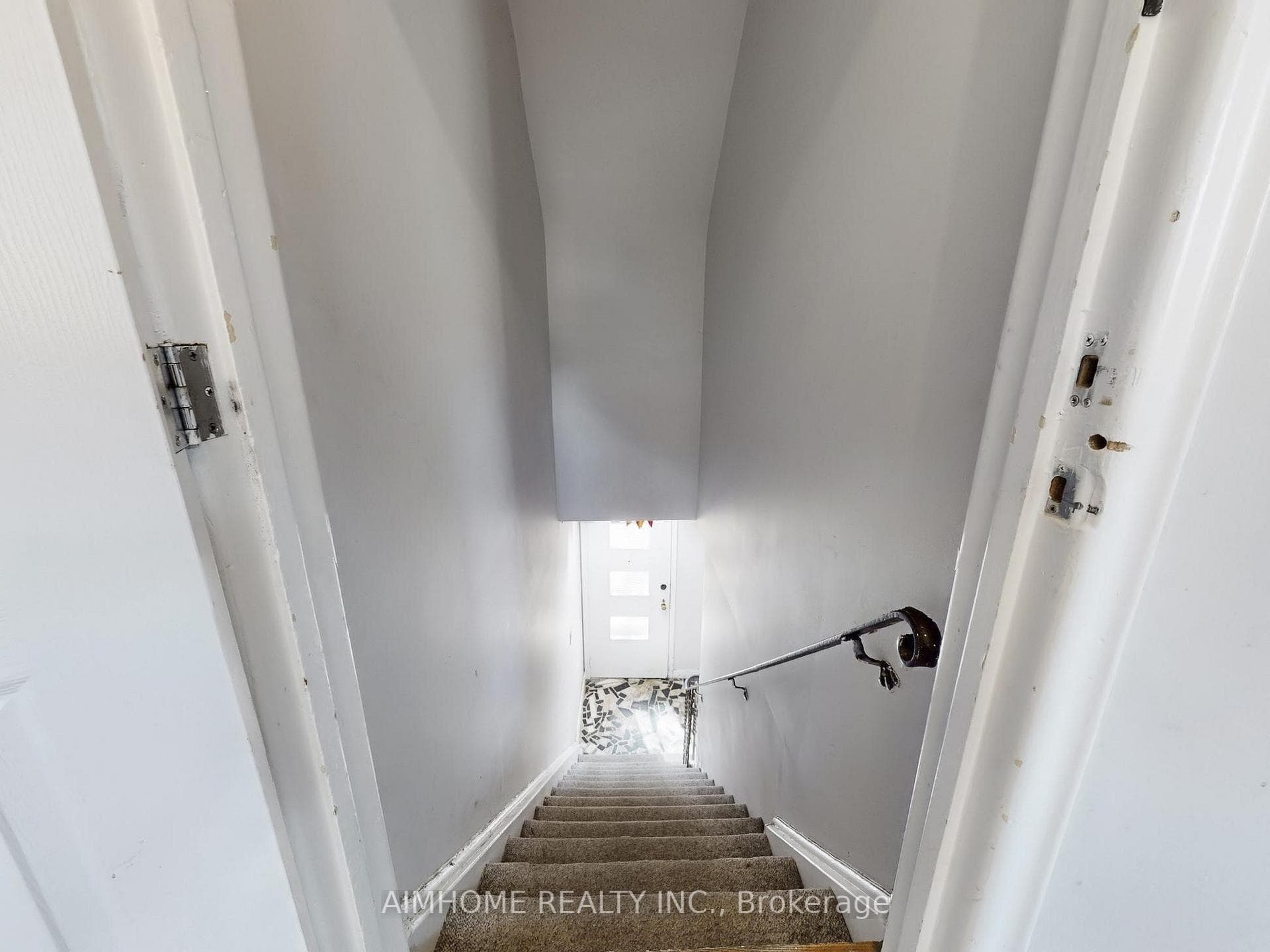 61 Talbot Road photo 21