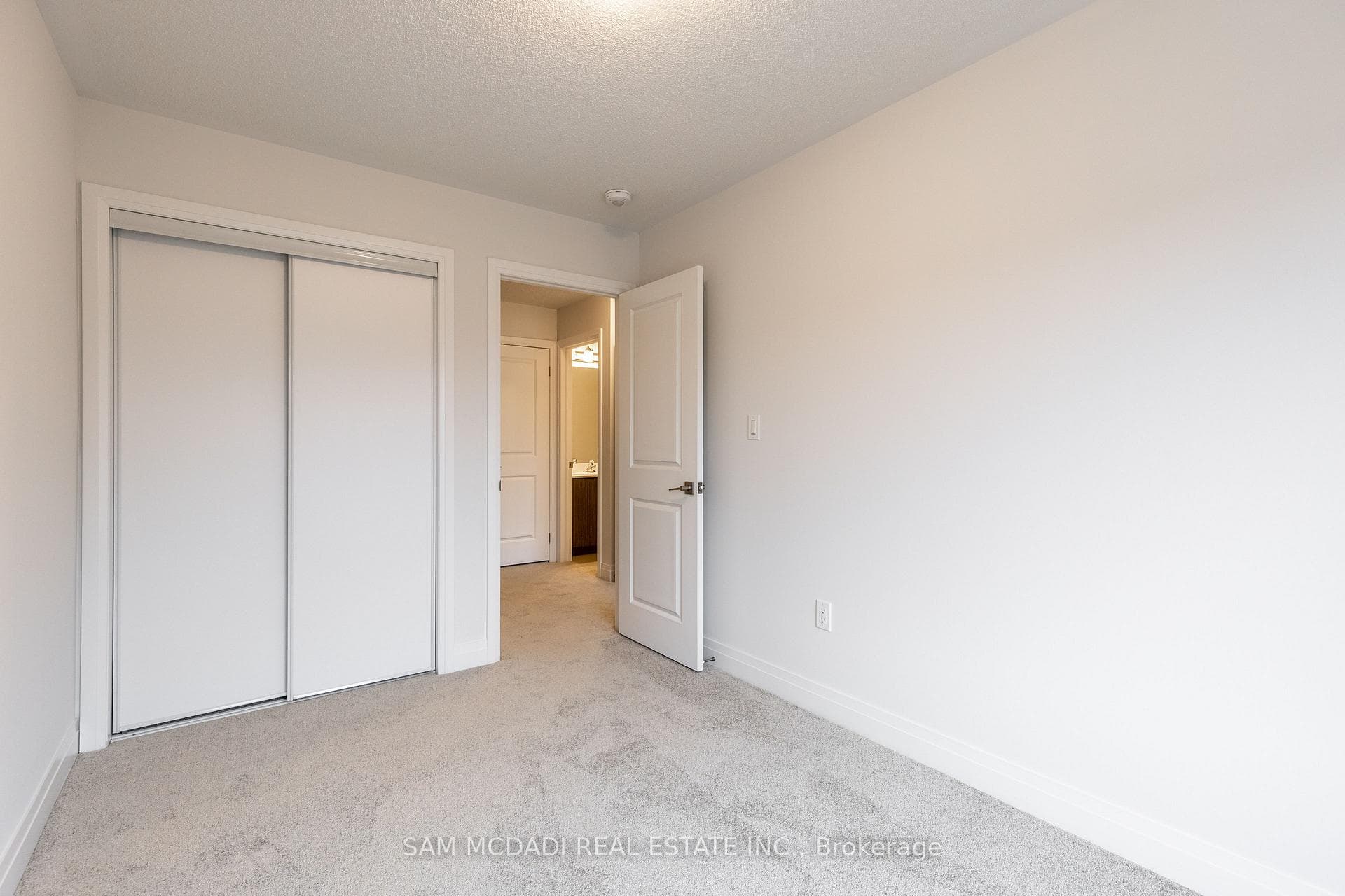 26 Humberstone Drive photo 36
