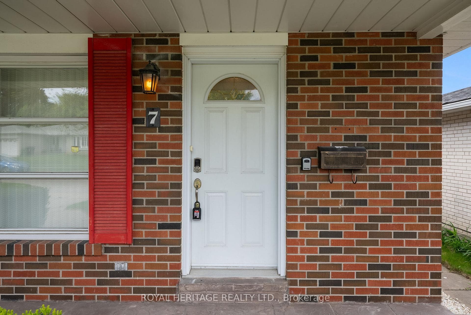7 McCulley Street photo 3