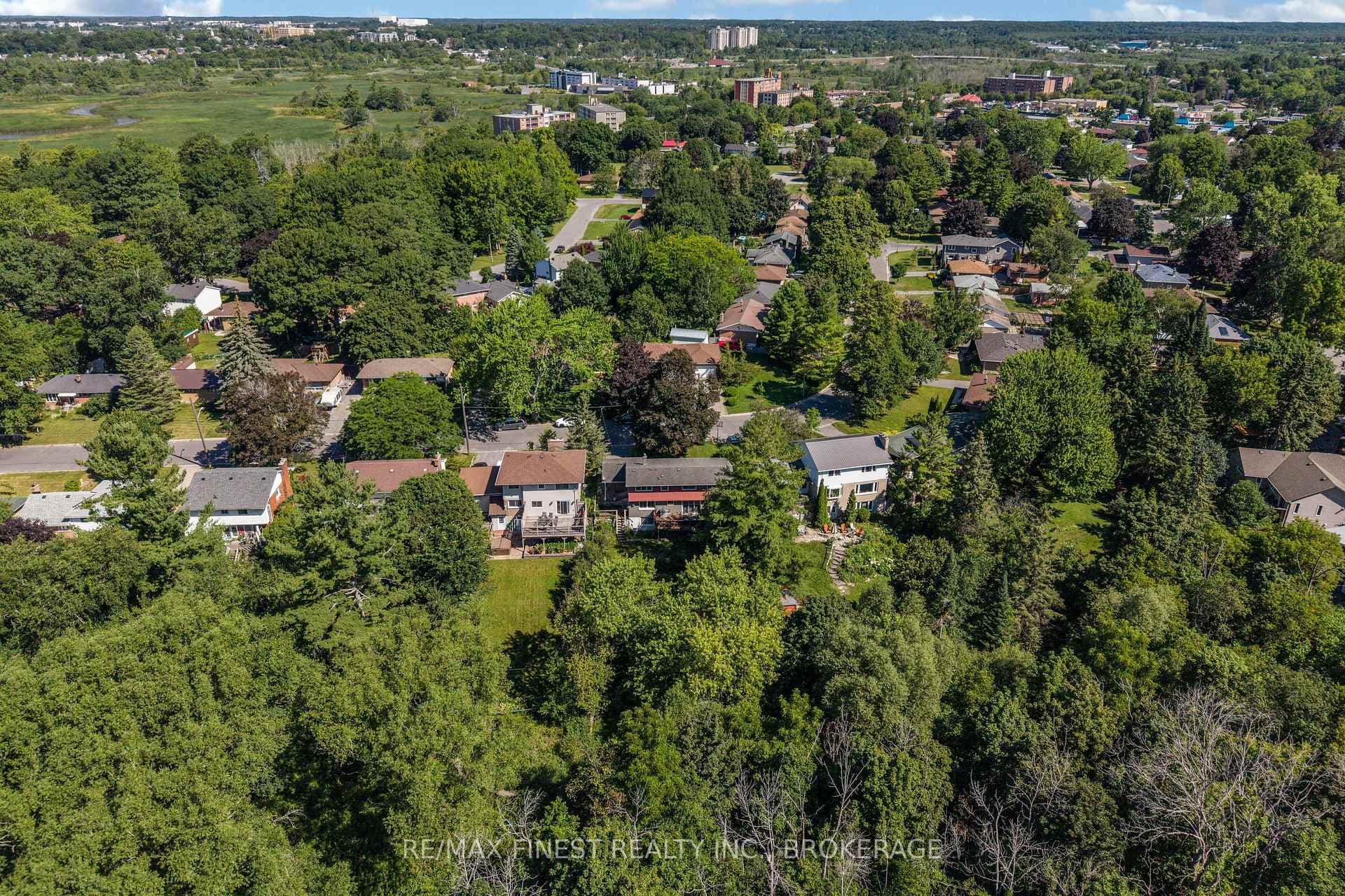 60 Sherwood Drive photo 47