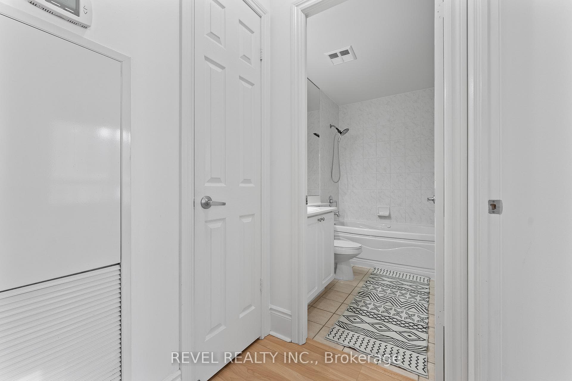 4 pc Bathroom