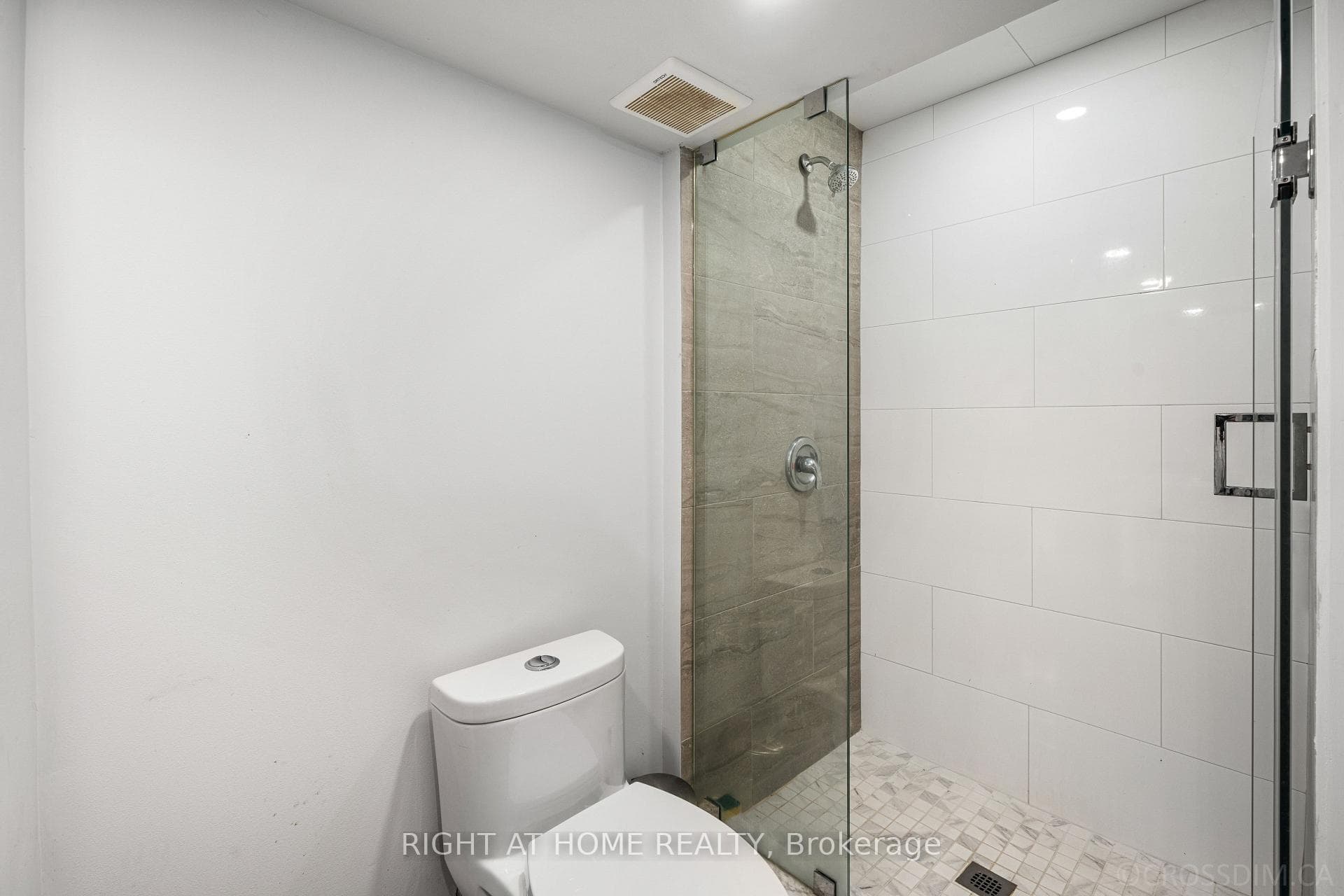 160 Old Colony Road photo 35