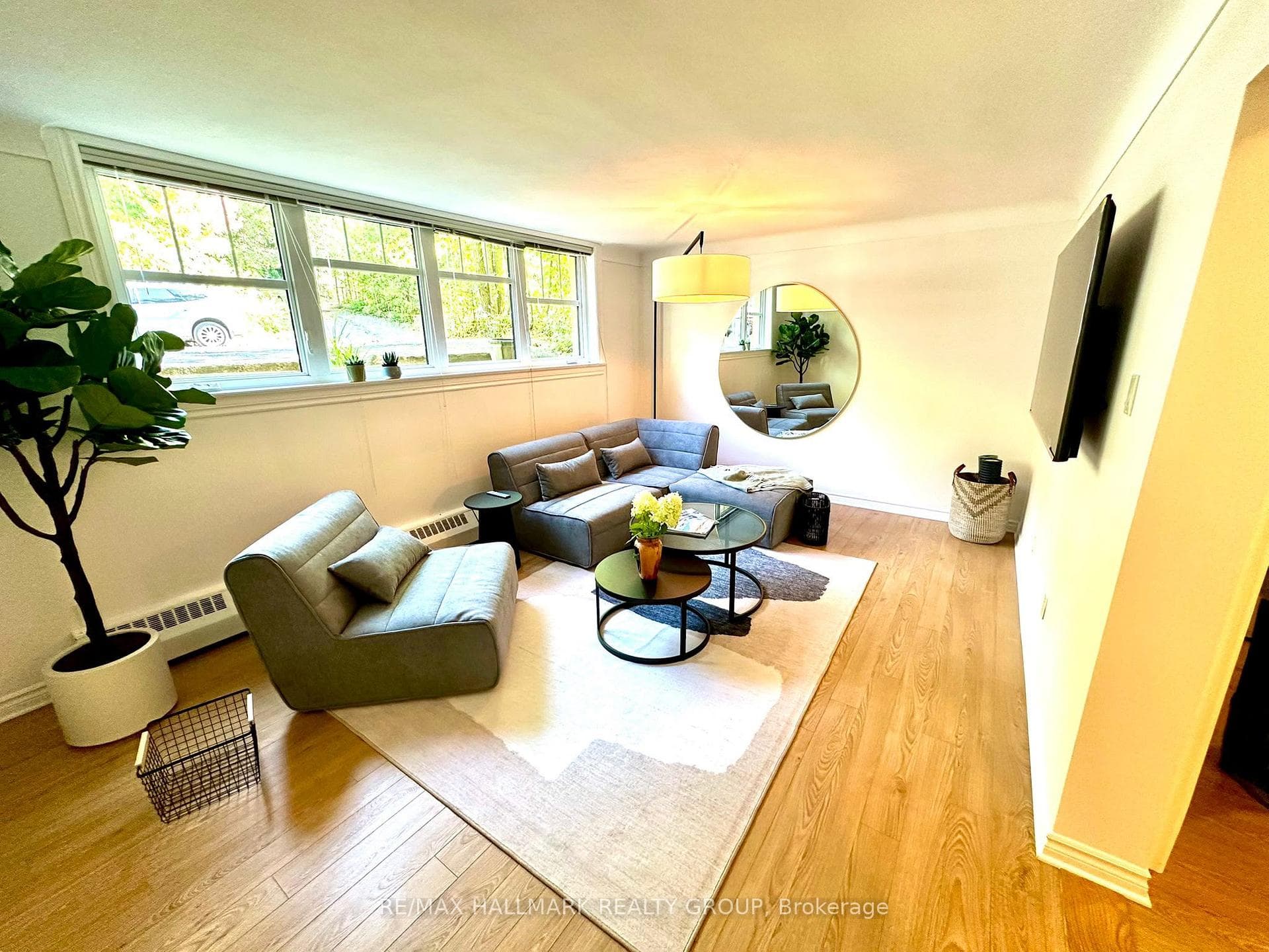 34 Lavergne Street Unit 1 photo 4