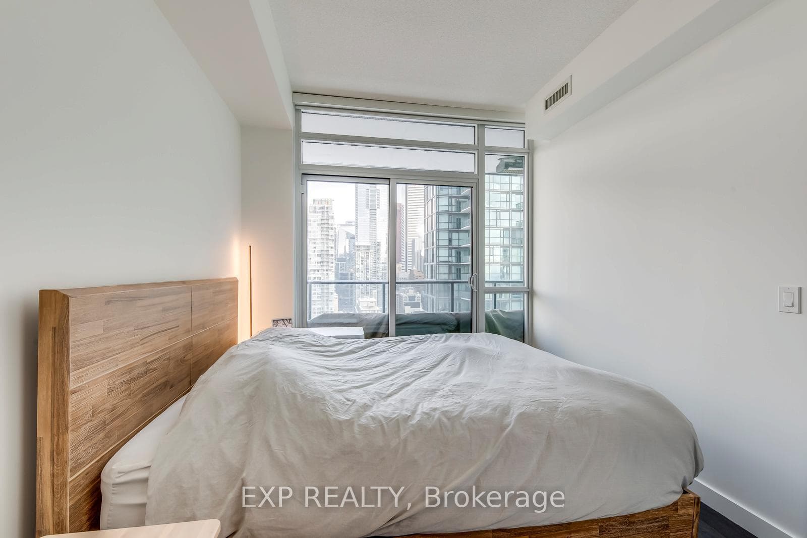 38 Widmer Street Unit 3103 photo 12
