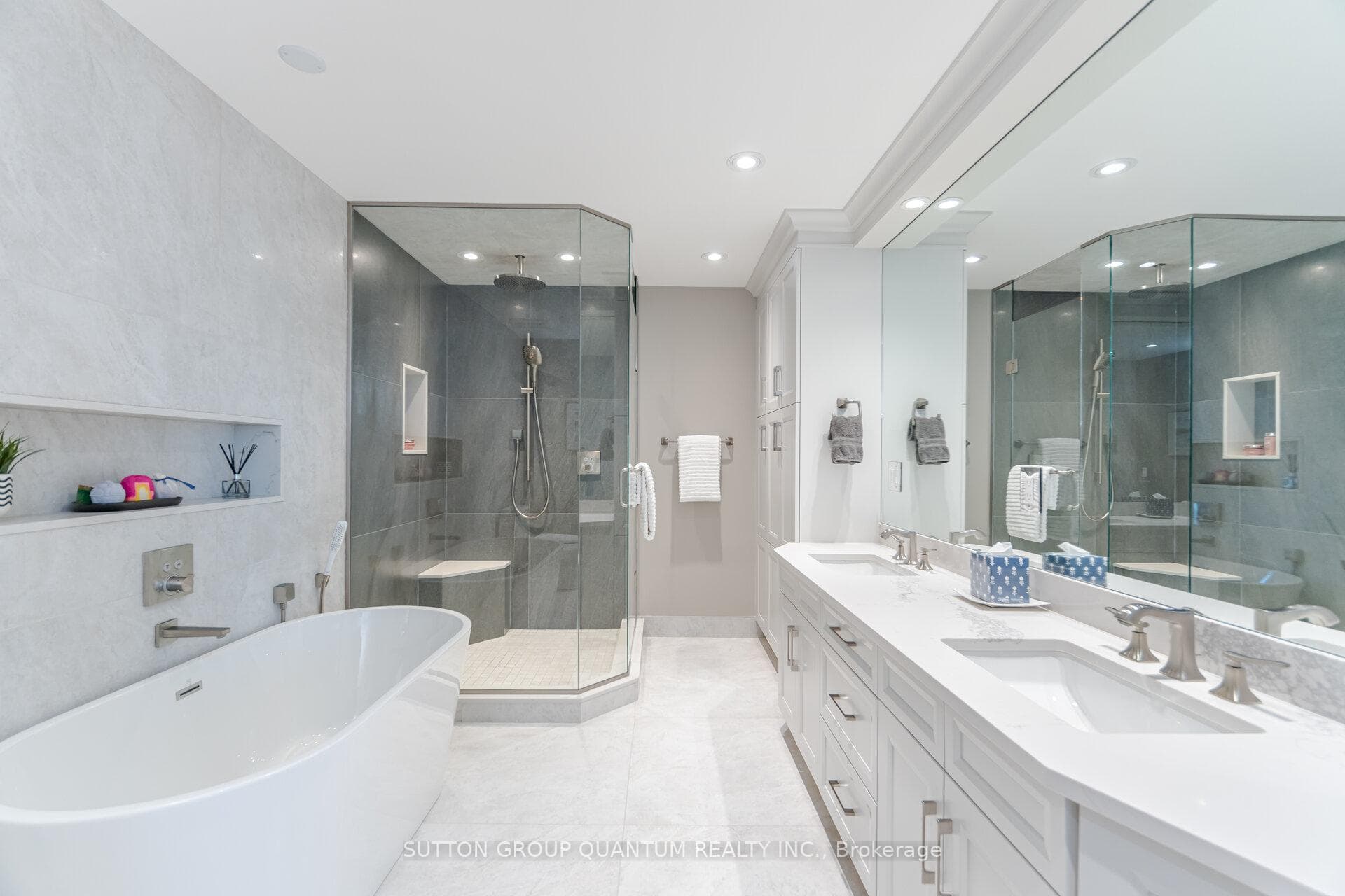 360 Pearl Street Unit PH2 photo 21