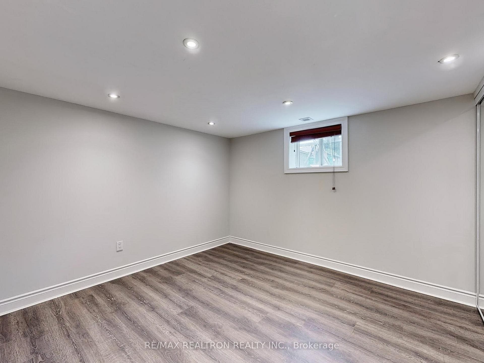 49 Exbury Road Unit Bsmt photo 19