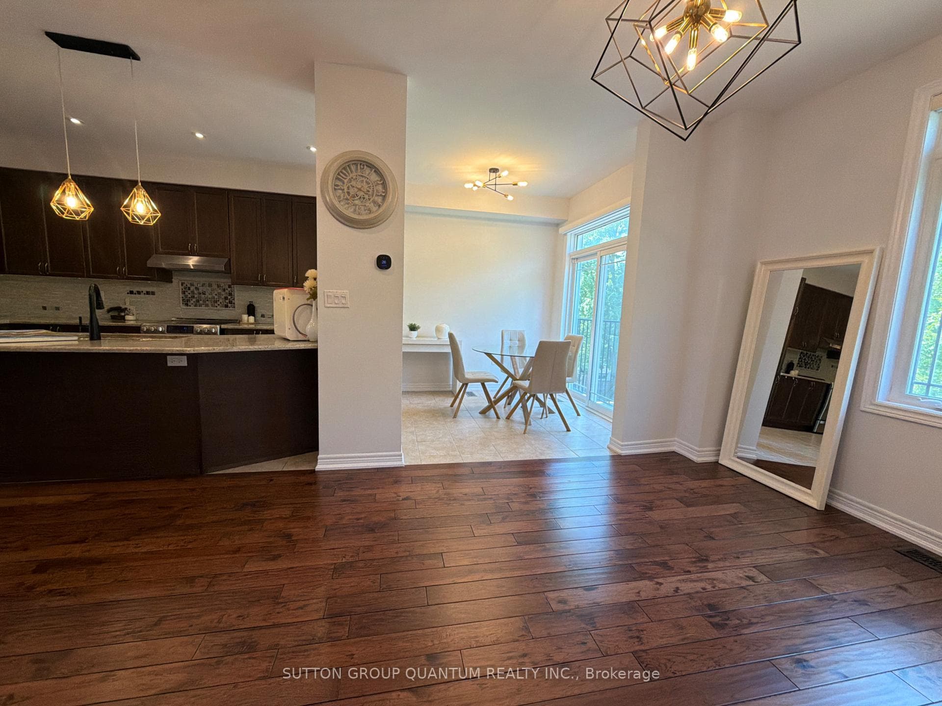 102 Lake Avenue photo 4