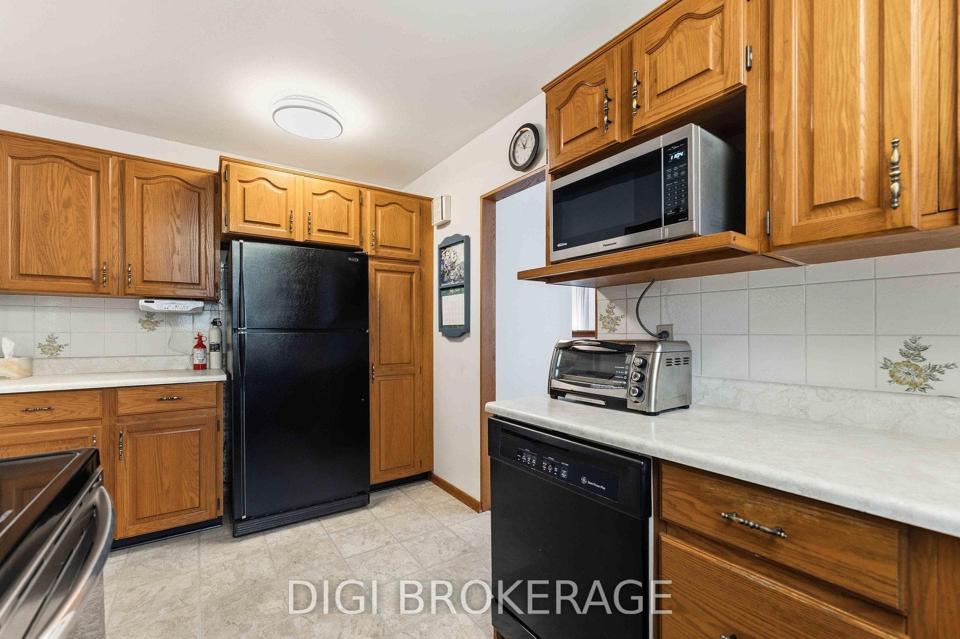 737 Southmore Drive photo 21