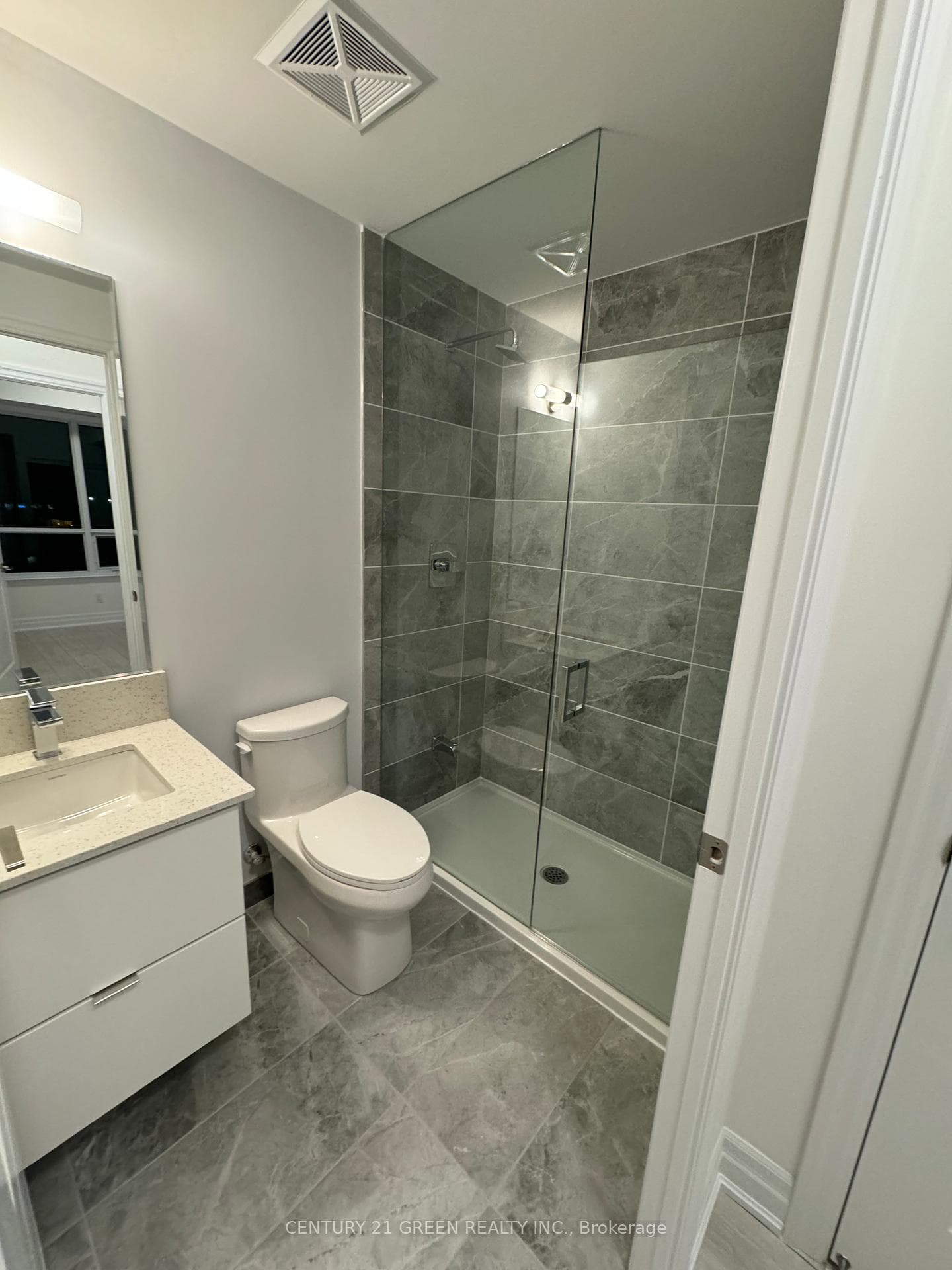 30 Elm Drive Unit 2211 photo 5