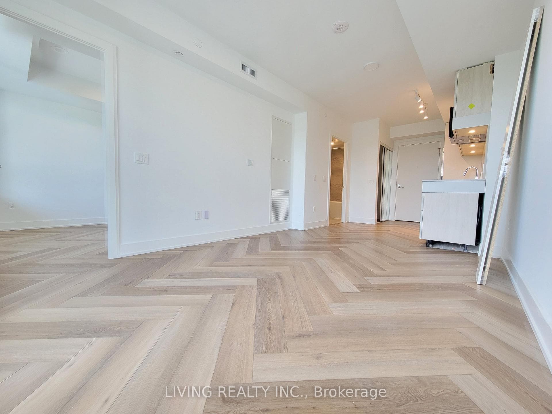 8 Cedarland Dr Drive Unit 1809 photo 9