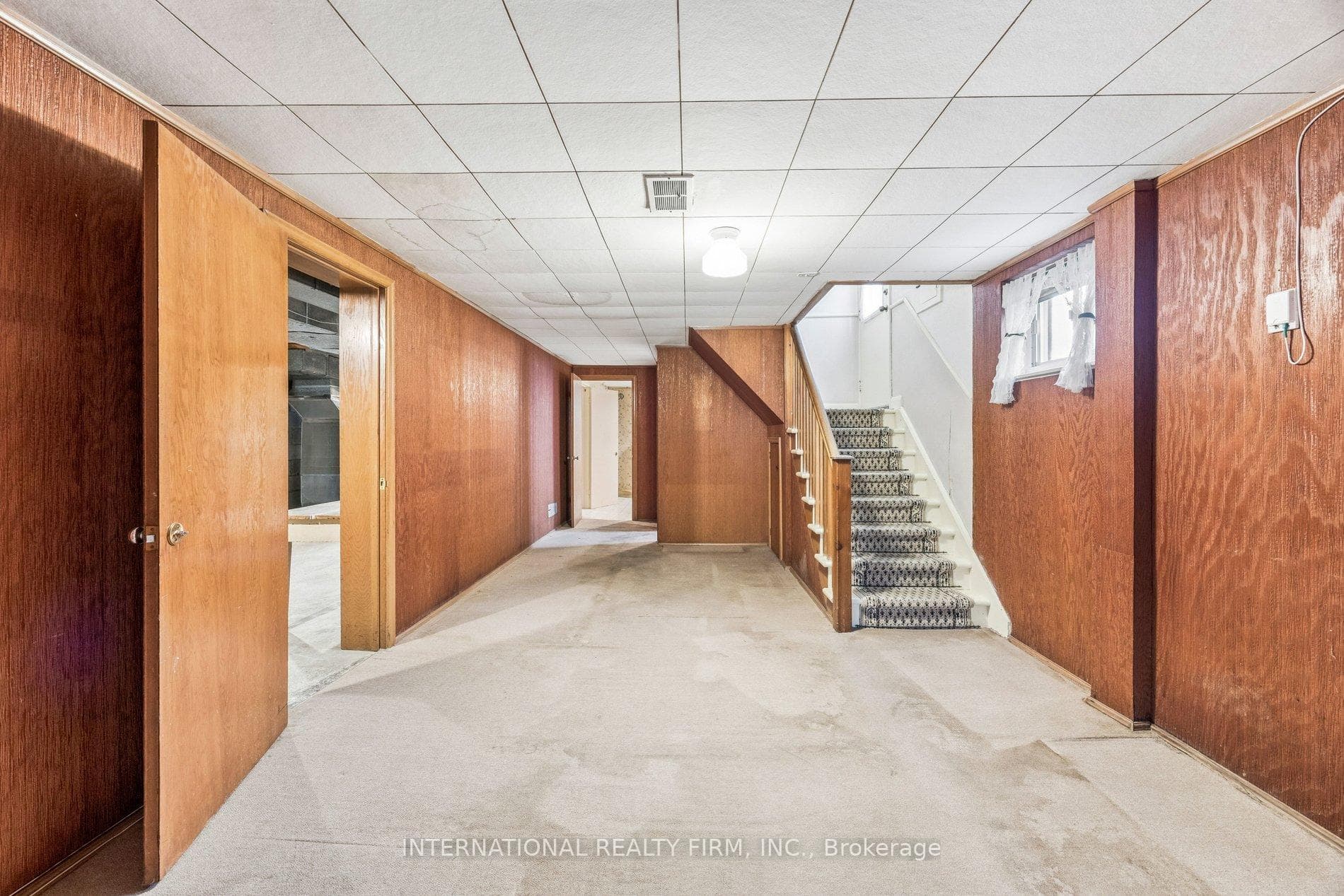 131 Brenda Crescent photo 31