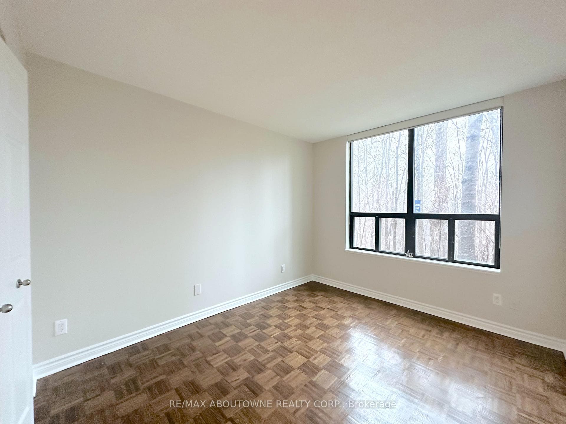 17 Brookbanks Drive Unit 104 photo 7