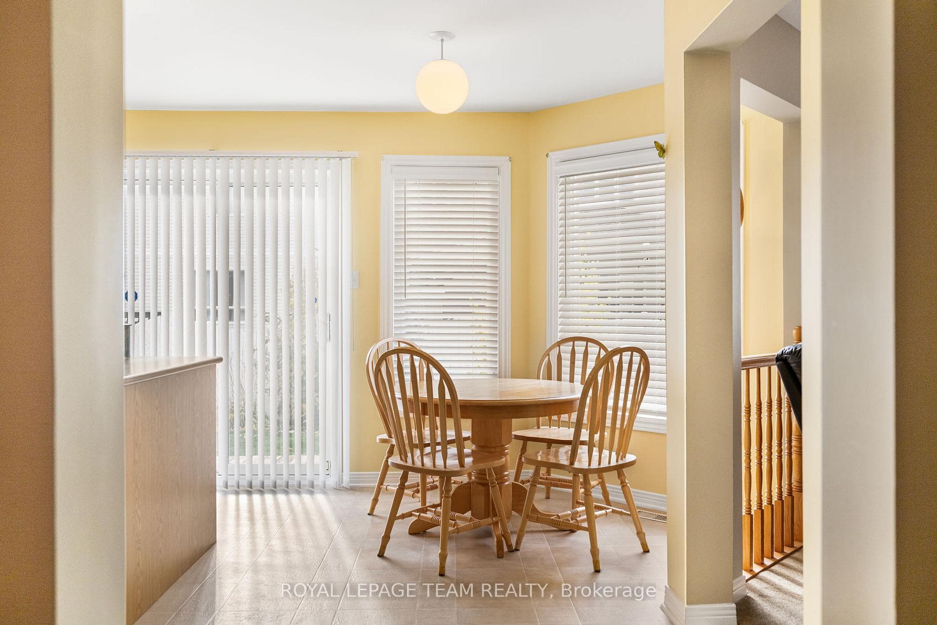 937 Sheenboro Crescent photo 11