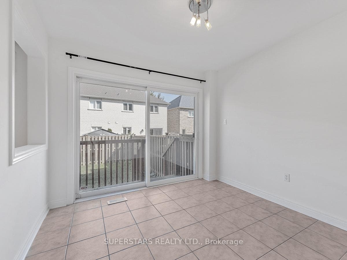 43 Cathmar Drive photo 9
