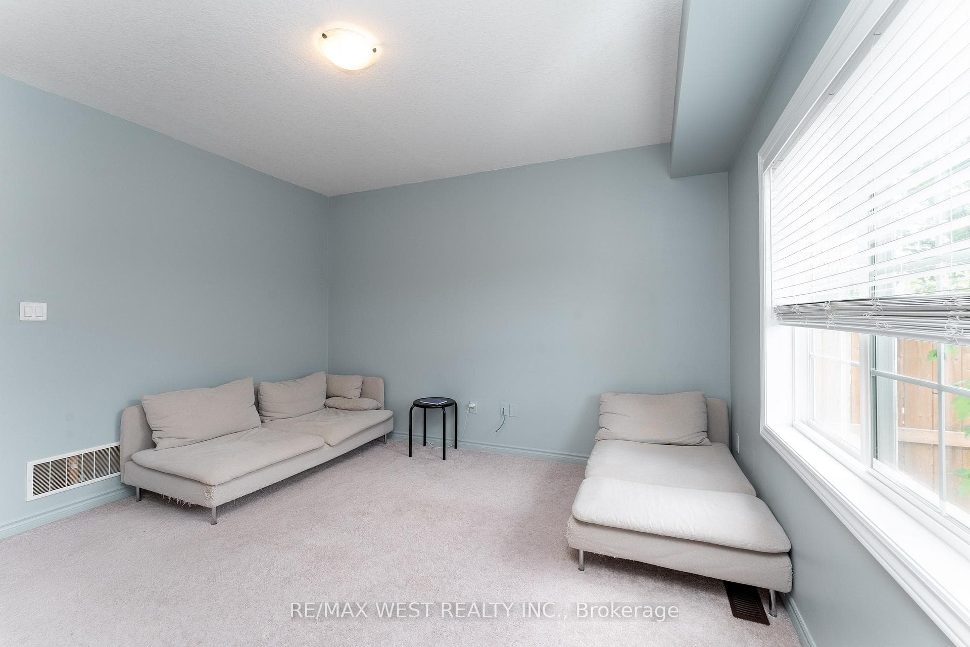 24 Dewberry Drive photo 14