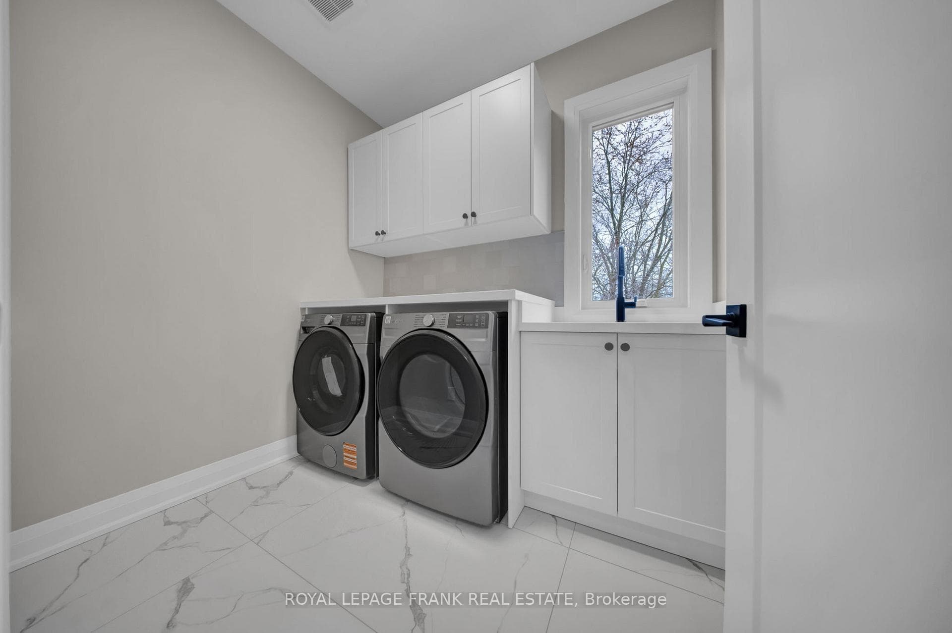 97 Steinway Drive photo 12