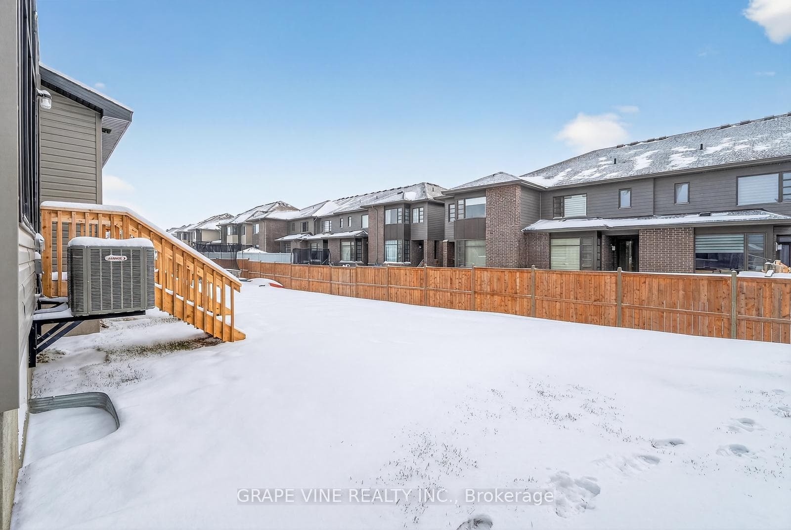 445 Haresfield Court photo 40