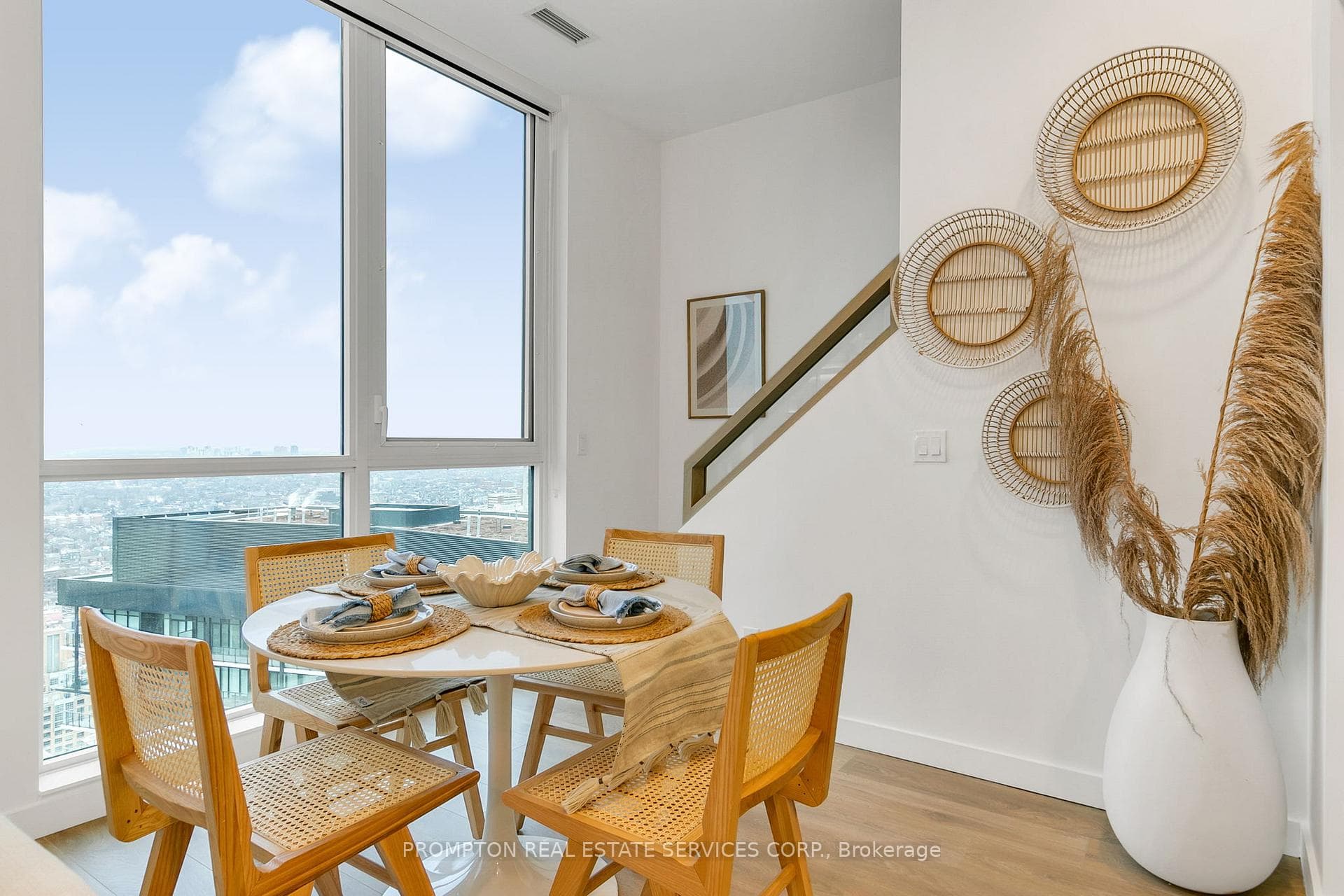 38 Widmer Street Unit PH5109 photo 8