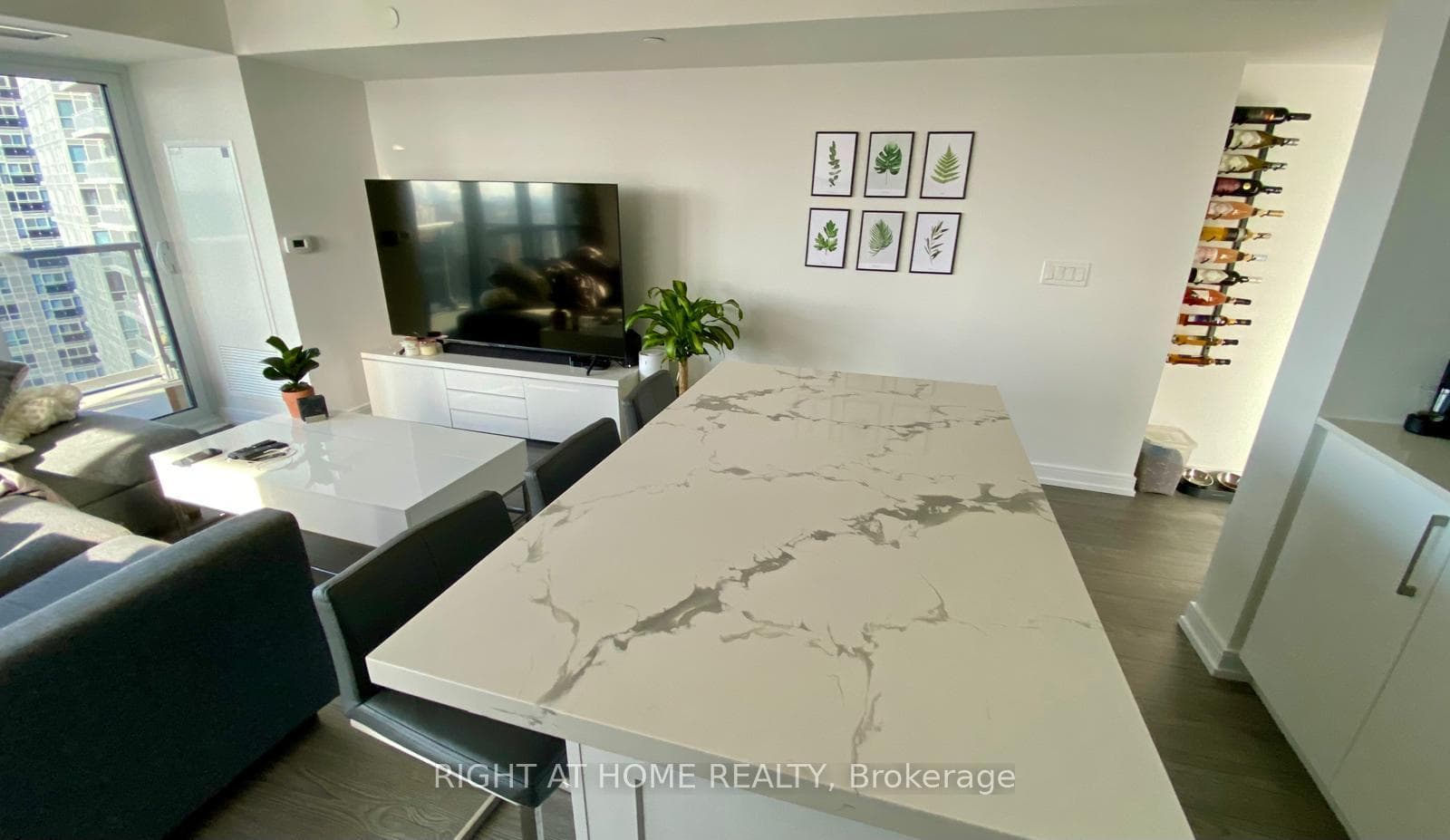 225 Village Green Square Unit 2207 photo 3