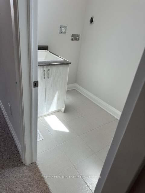 42 Mary Watson Street photo 15