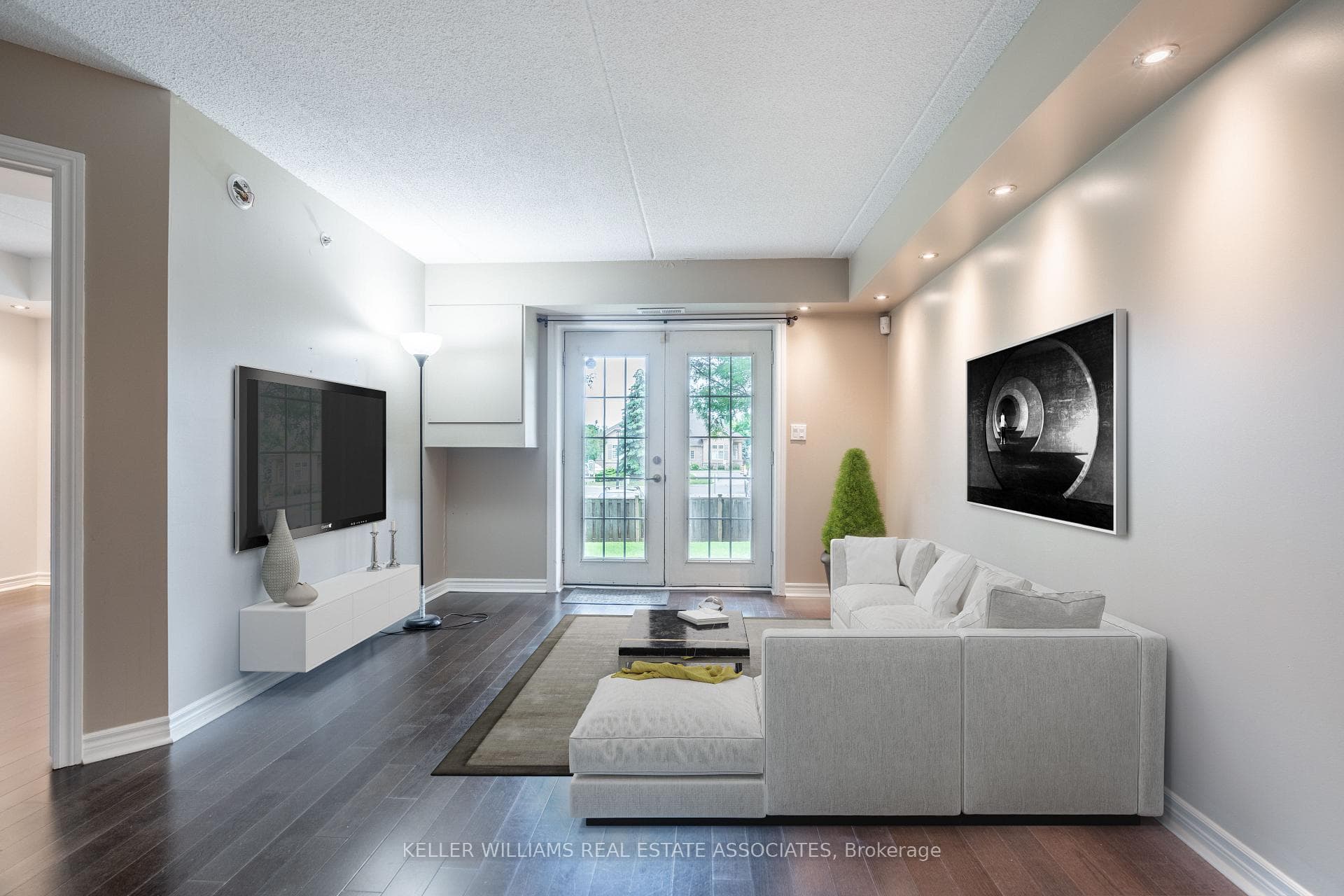 1460 Bishops Gate Unit 109 photo 7
