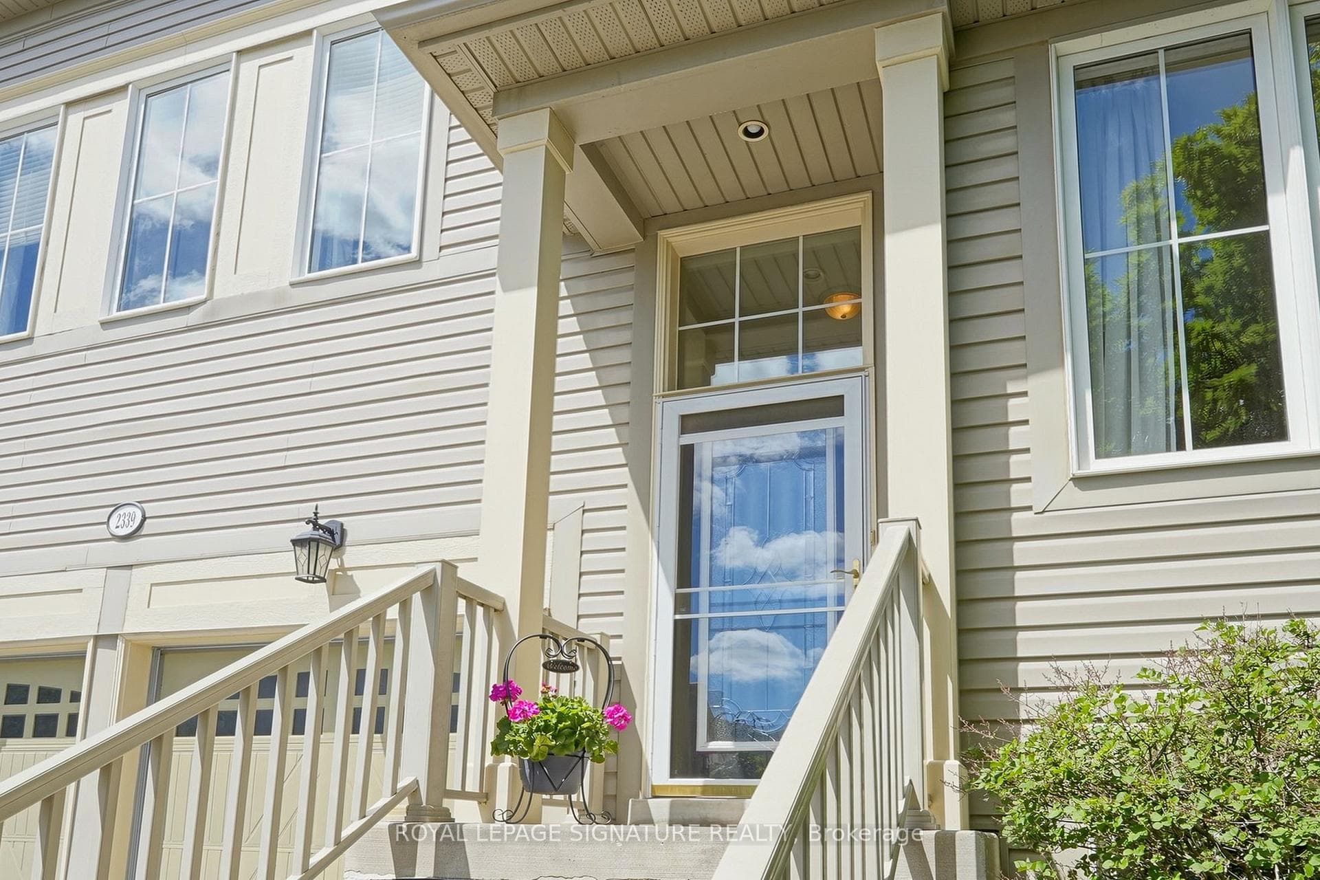 2339 Pilgrim Square photo 4