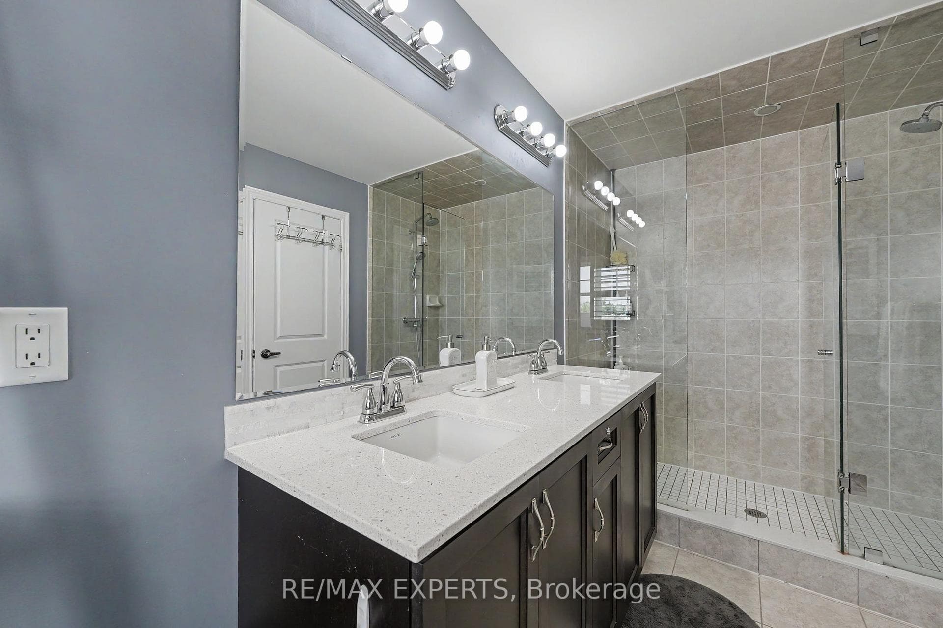 8 Morra Avenue photo 28