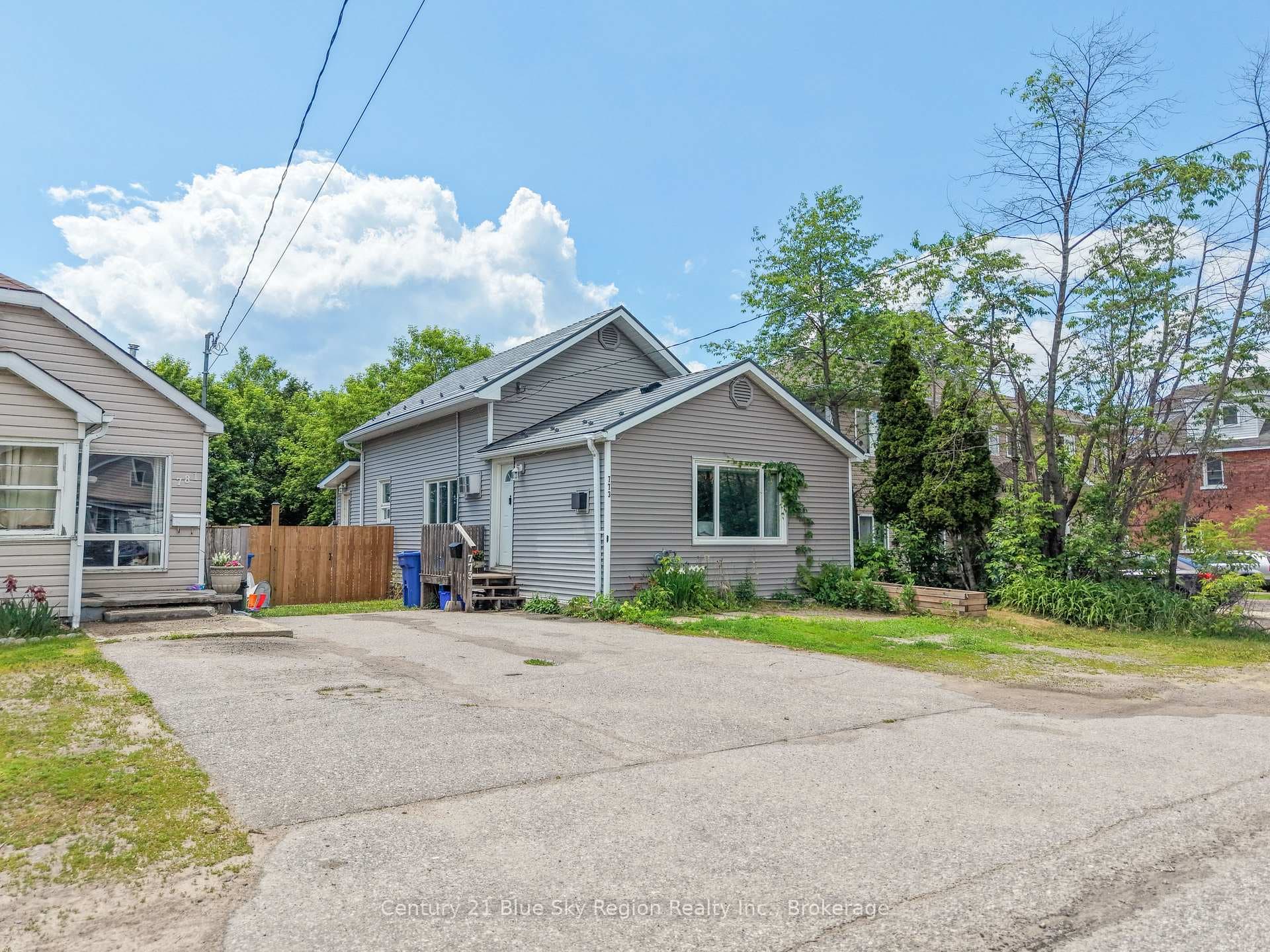 773 Worthington Street photo 3