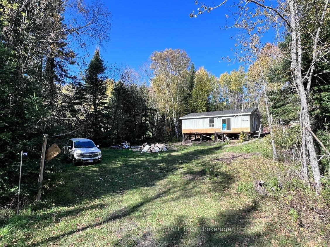 29 Hawk Lake Rd. photo 1