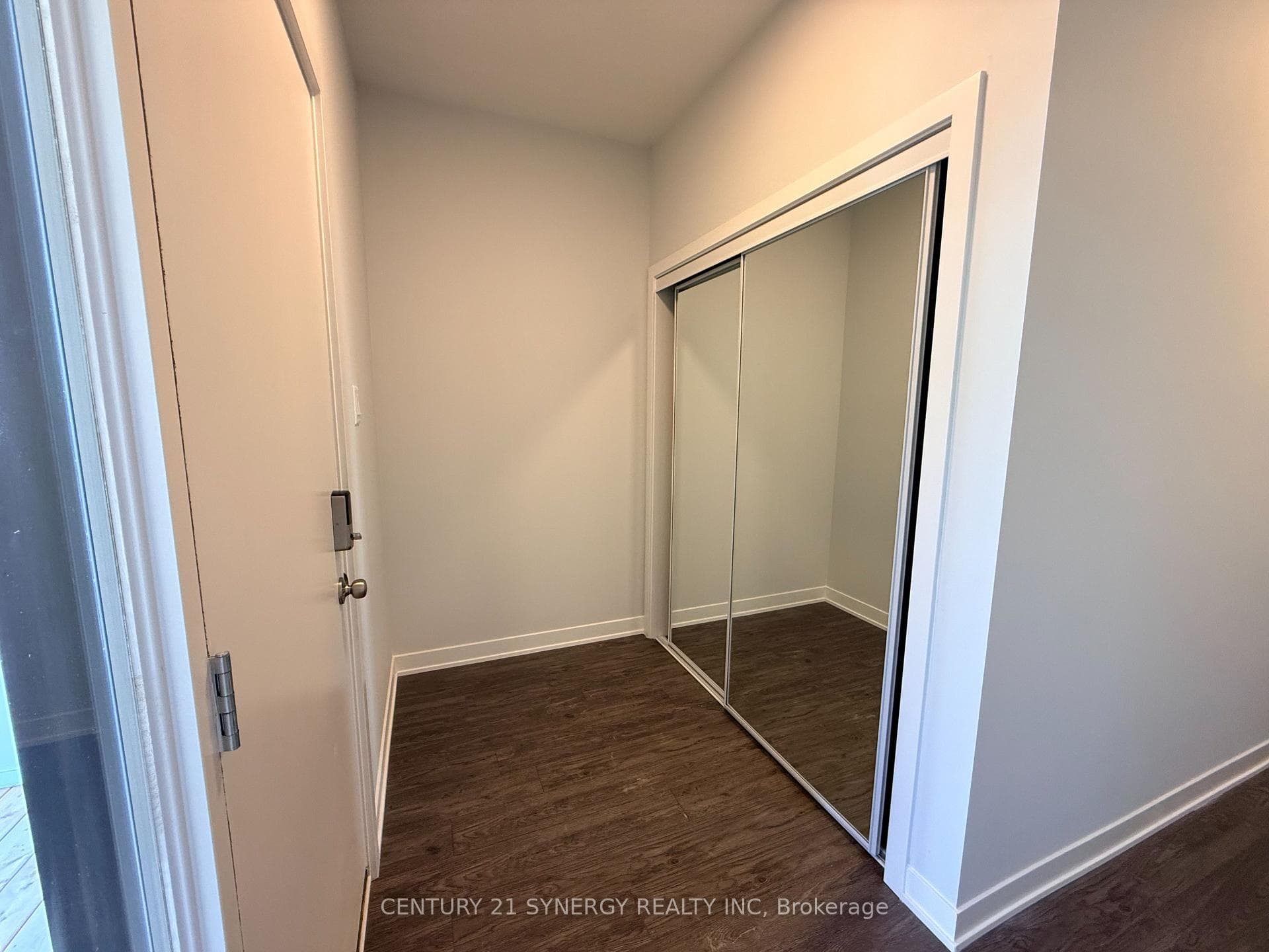 436 Patrick Street photo 6