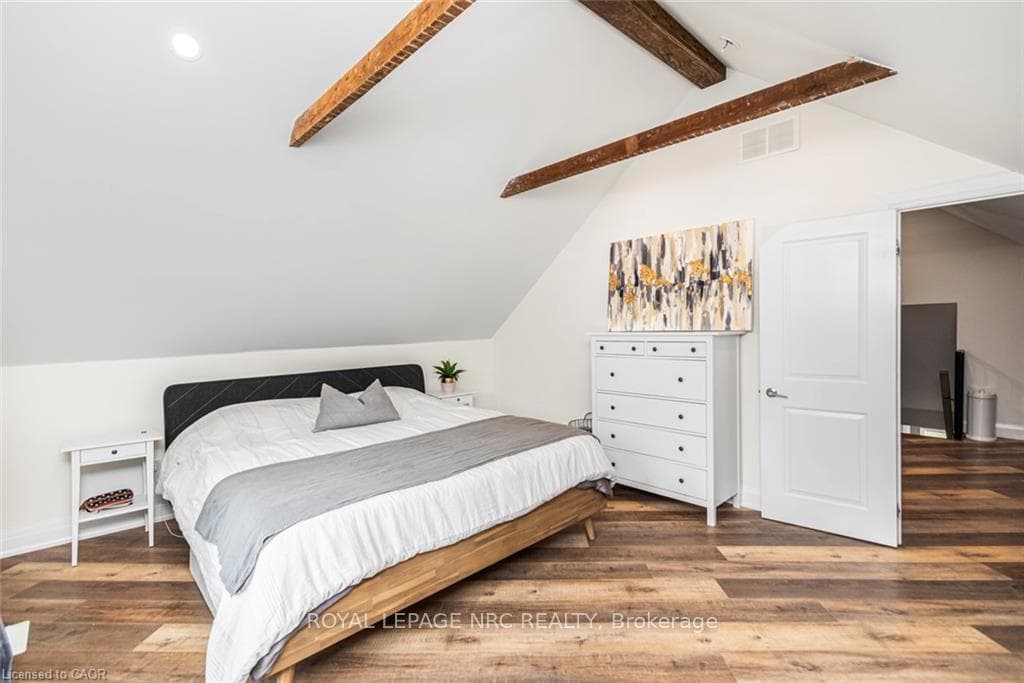 5099 Canborough Road photo 24