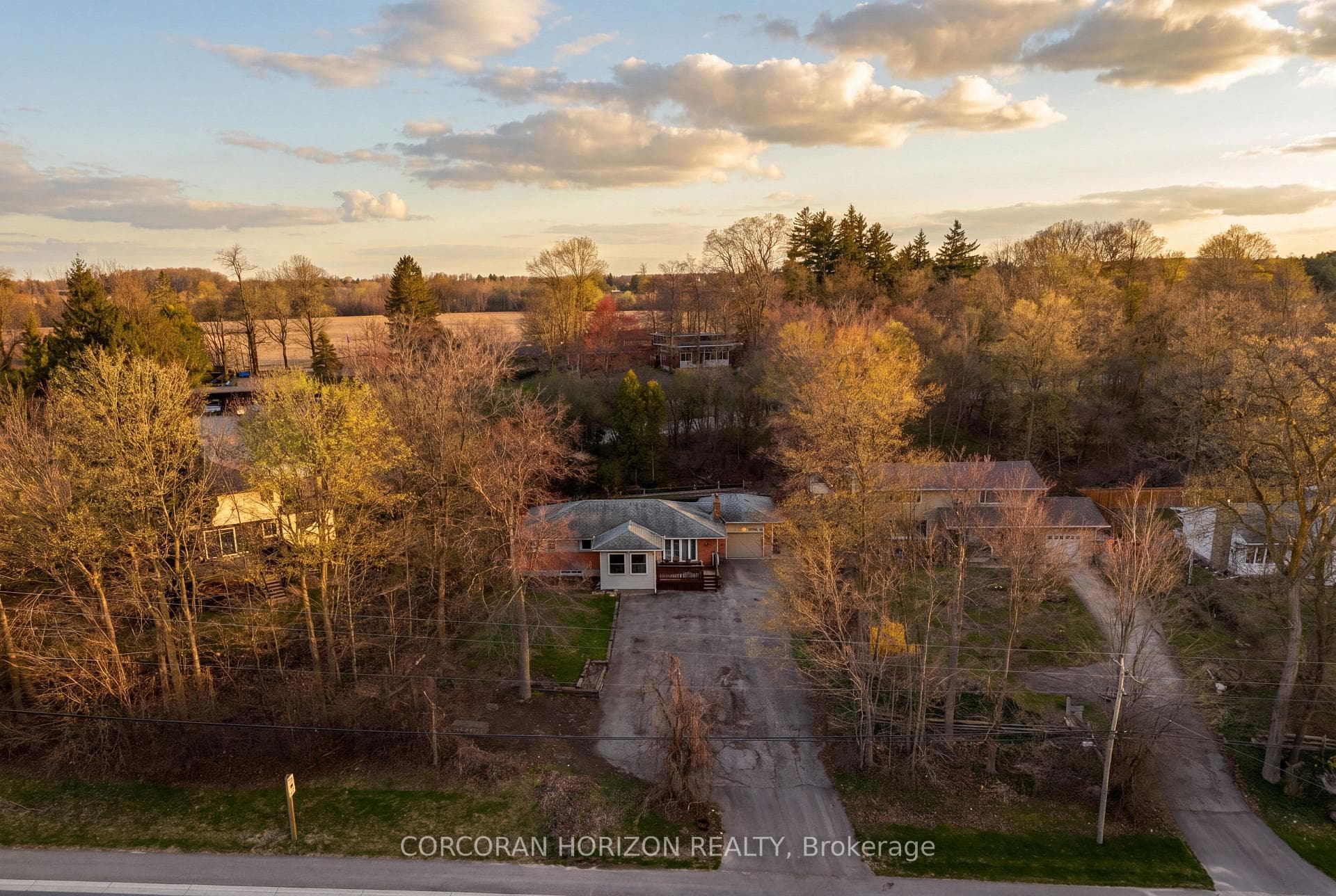 7226 Wellington Road photo 3
