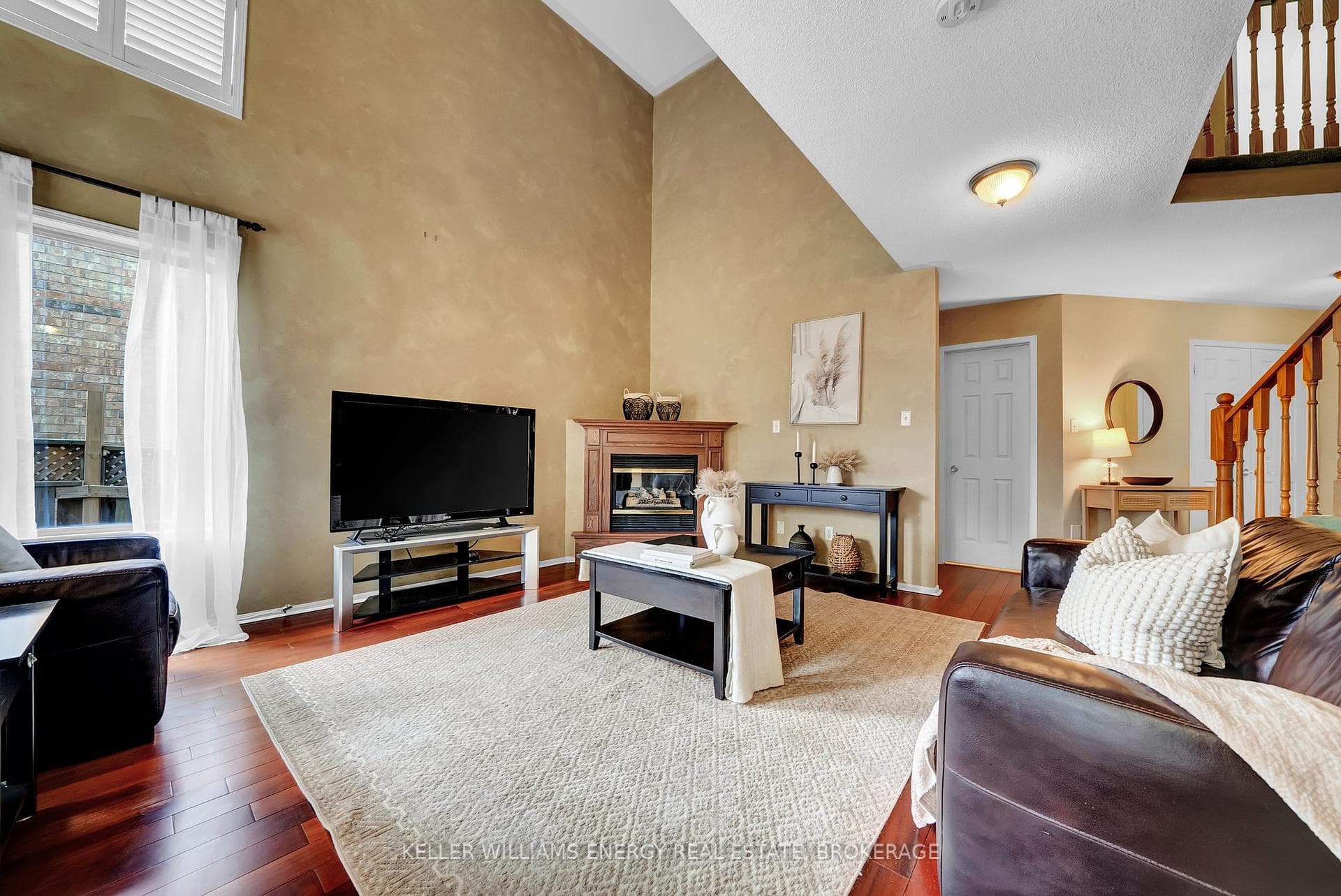 447 Ormond Drive photo 22