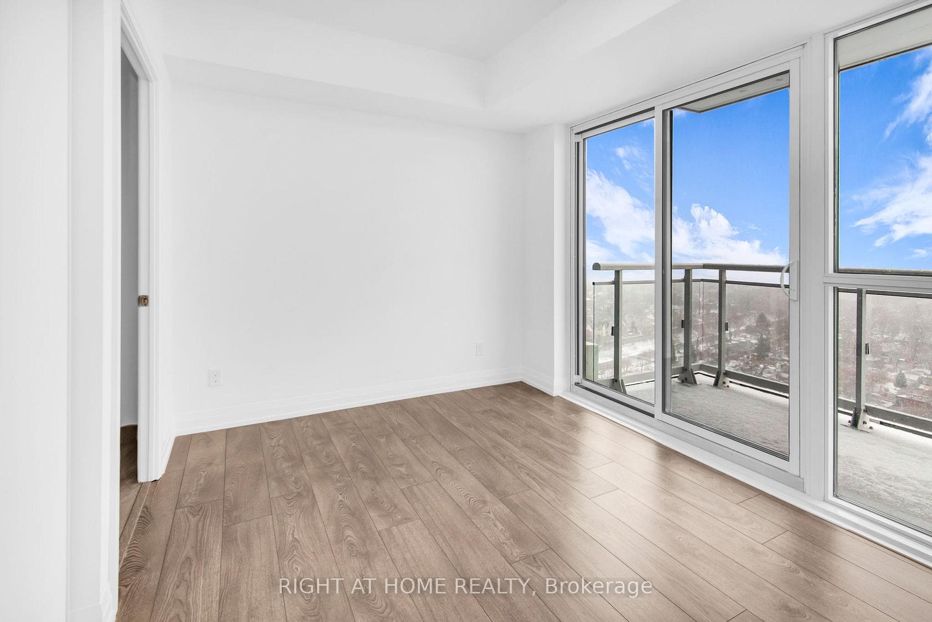286 Main Street Unit 2501 photo 12