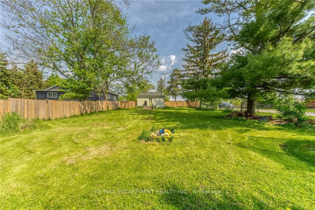 57 Echo Street photo 26