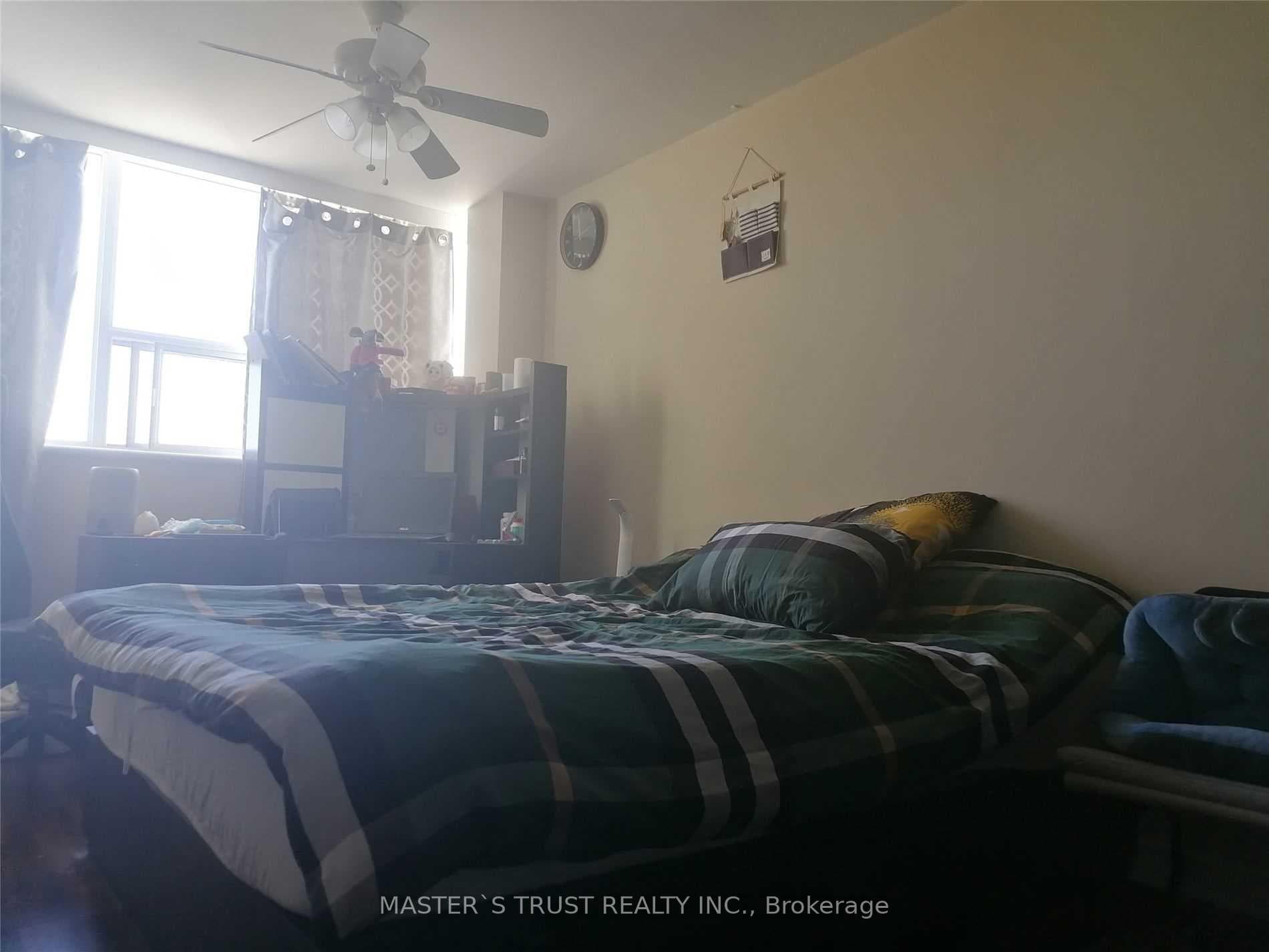 530 Lolita Gardens Unit 1210 photo 6