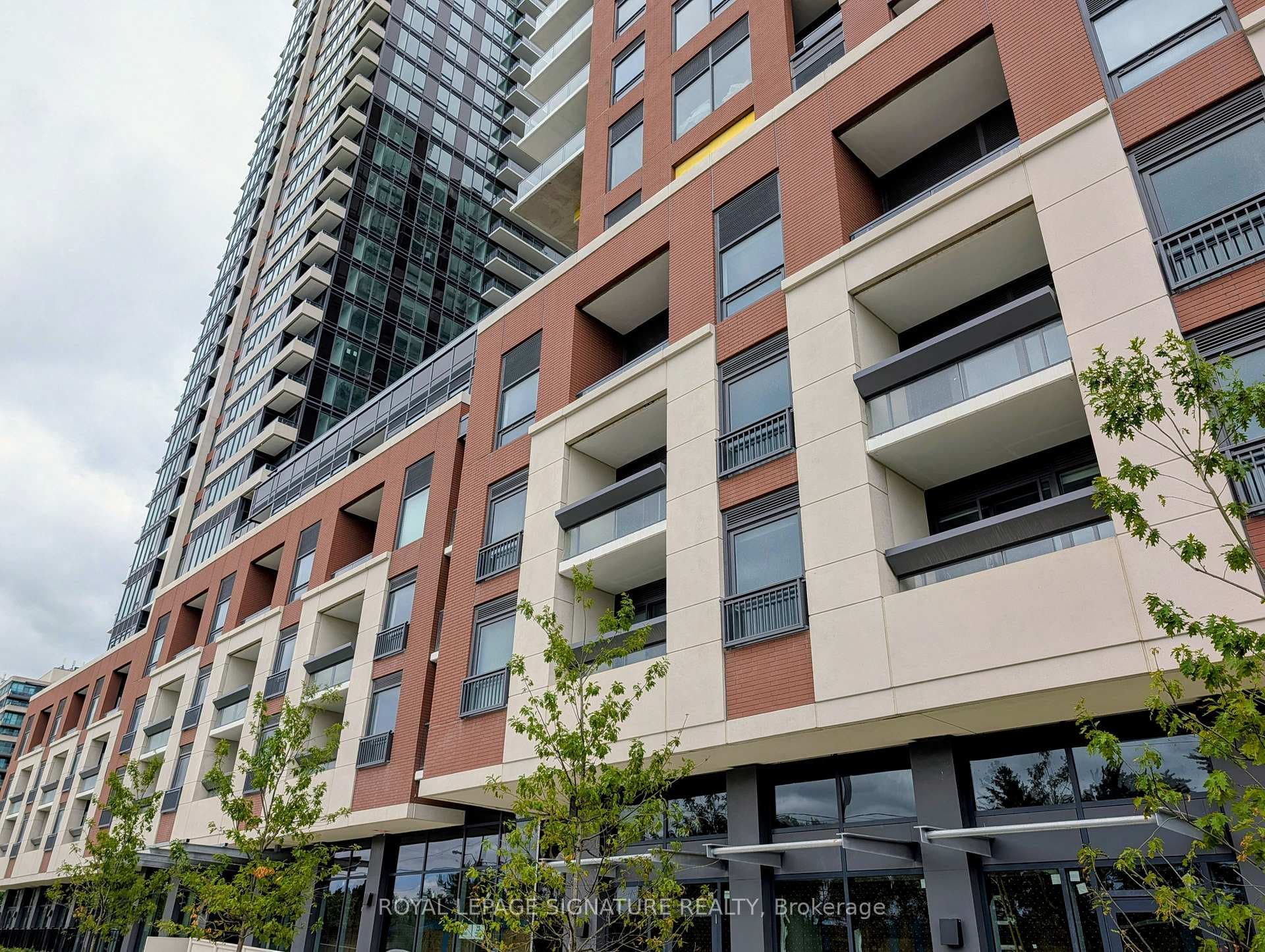 4010 Eglinton Avenue Unit 509 photo 1