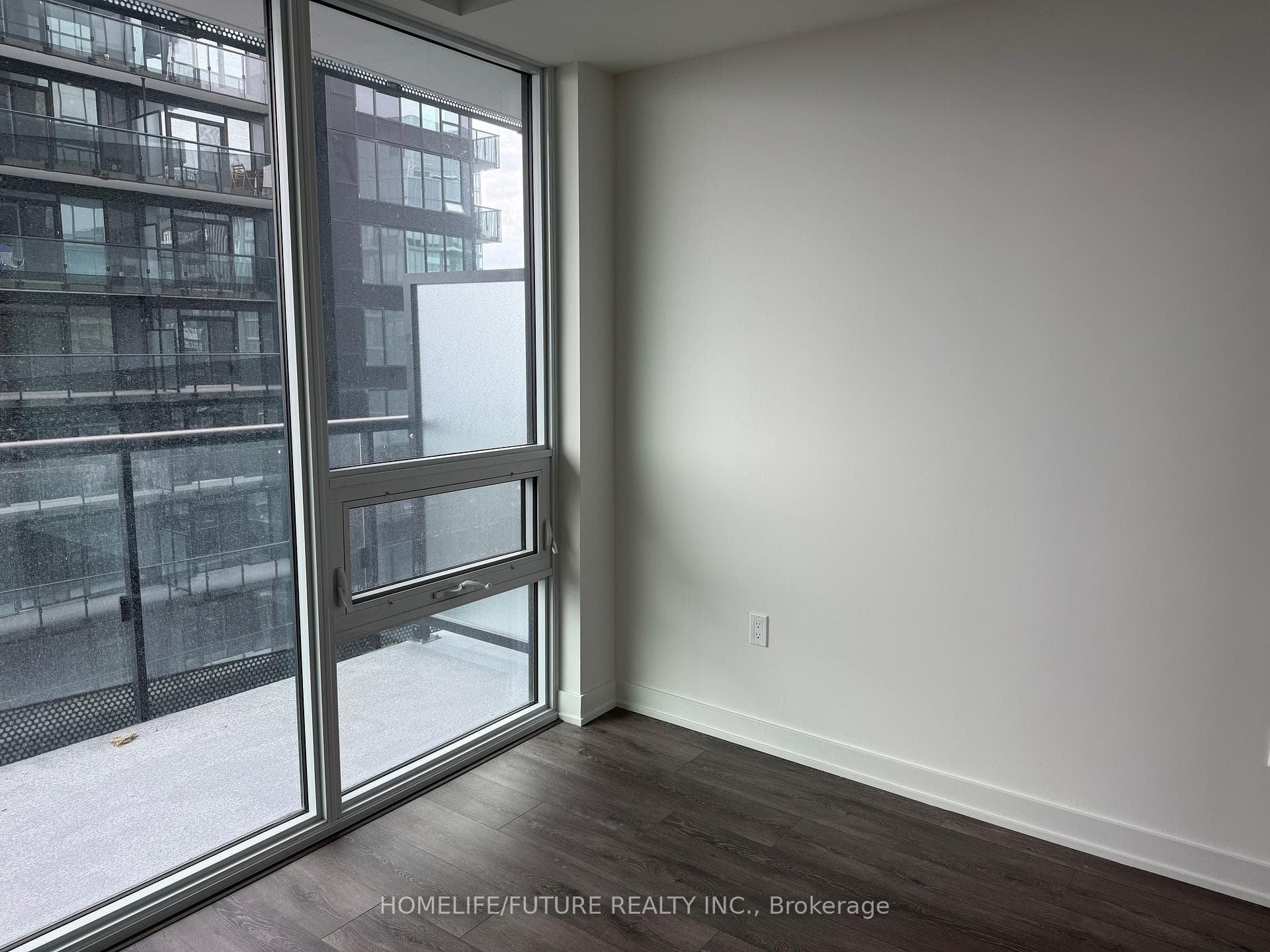 117 Broadway Avenue Unit 3312 photo 4
