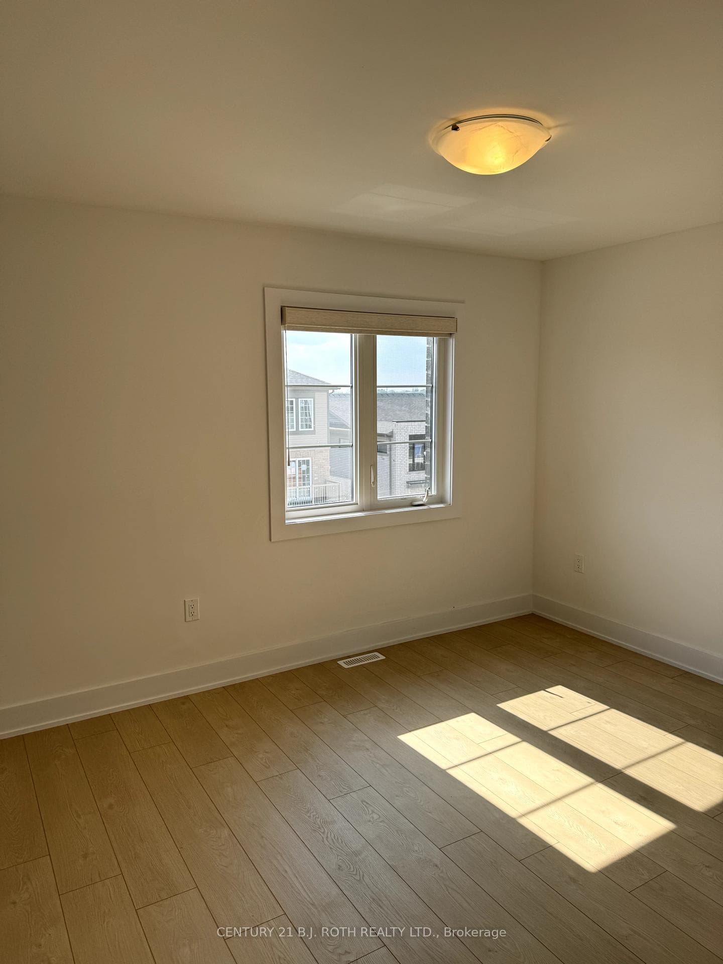 22 hay Lane photo 11