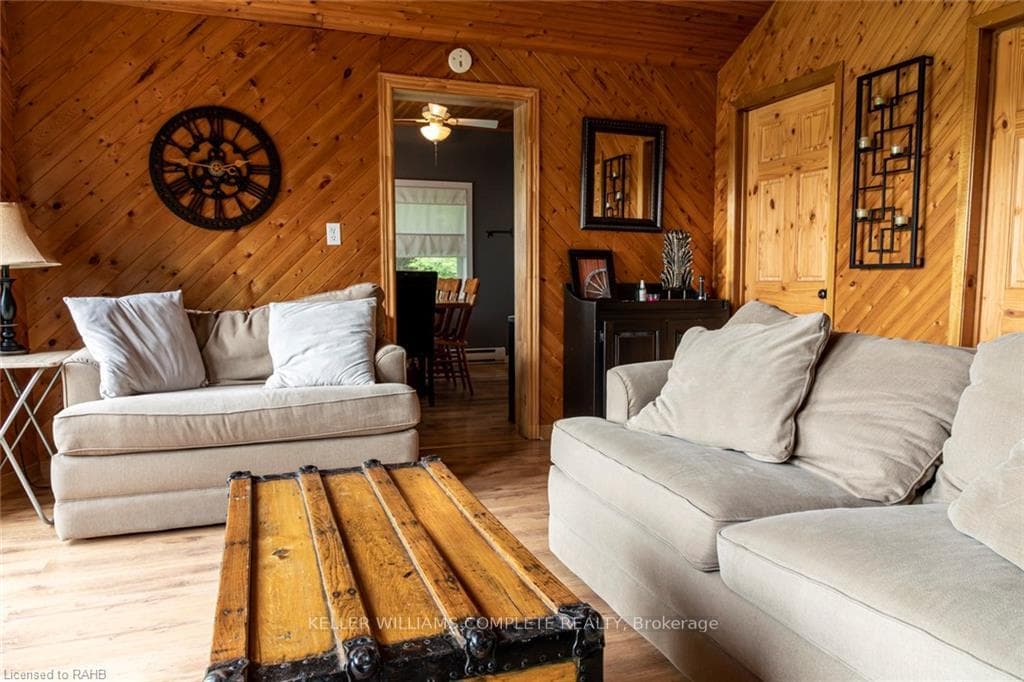 1039A Hills Lake Road photo 17