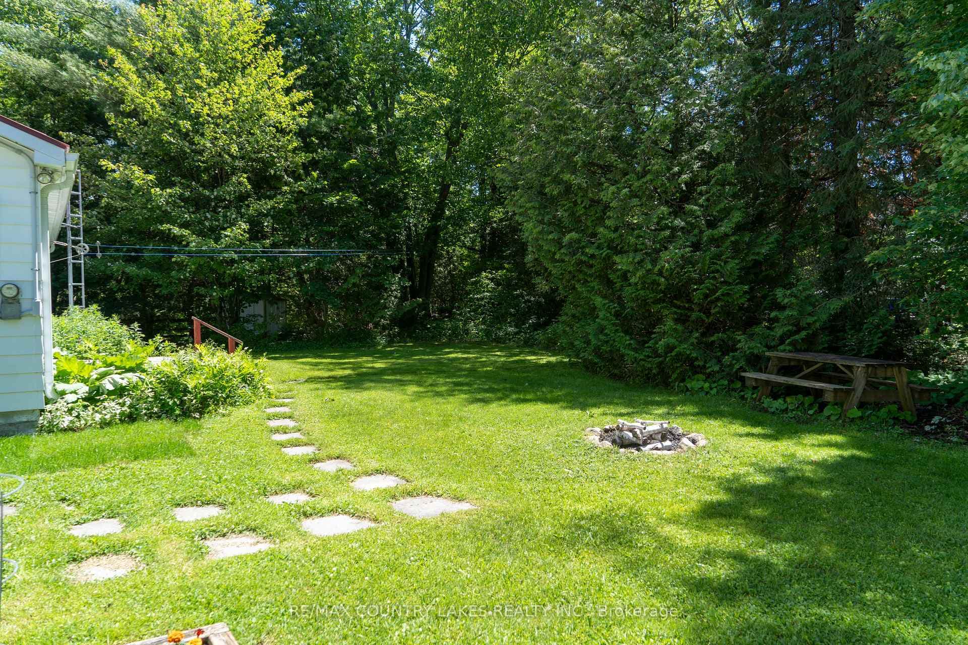 24 Talbot Drive photo 43