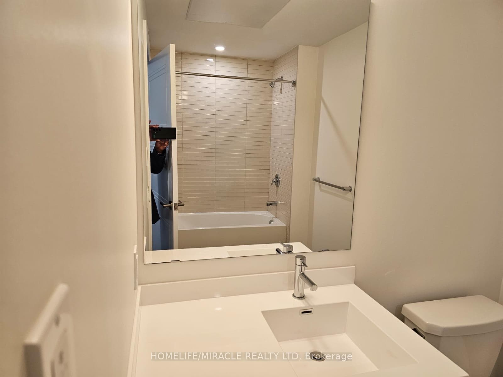3220 William Coltson Avenue Unit 803 photo 21