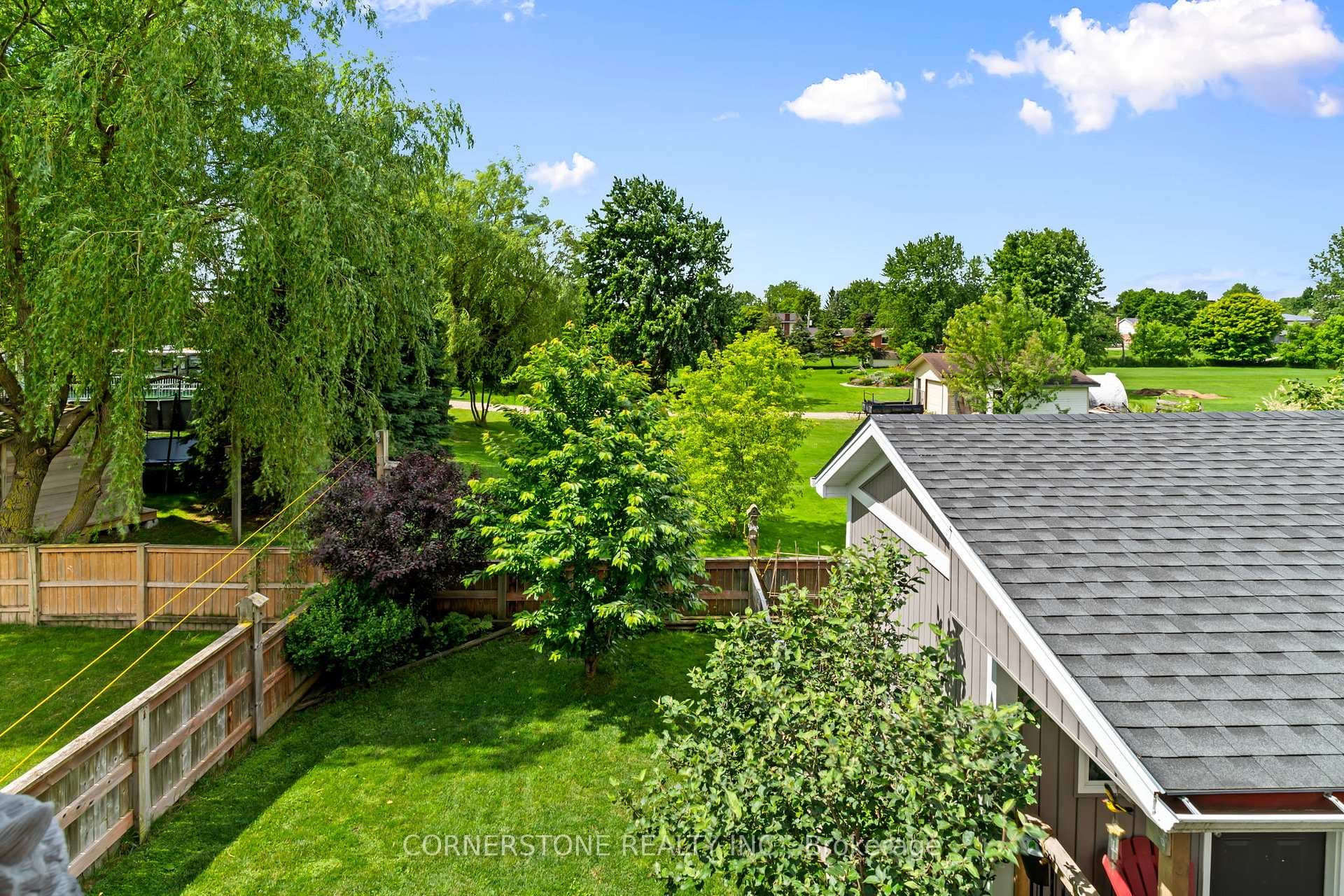 148 Milton Seiler Crescent photo 35