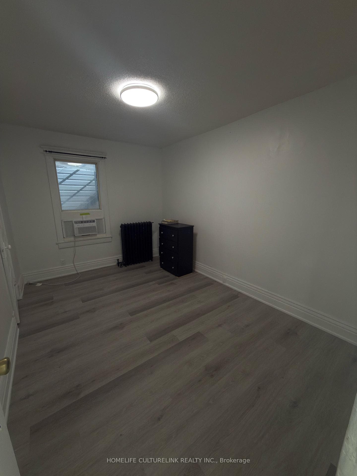 737 Broadview Avenue Unit 201 photo 2