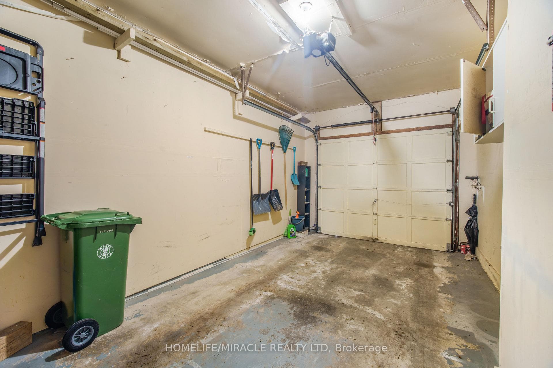23 Millpond Place photo 48